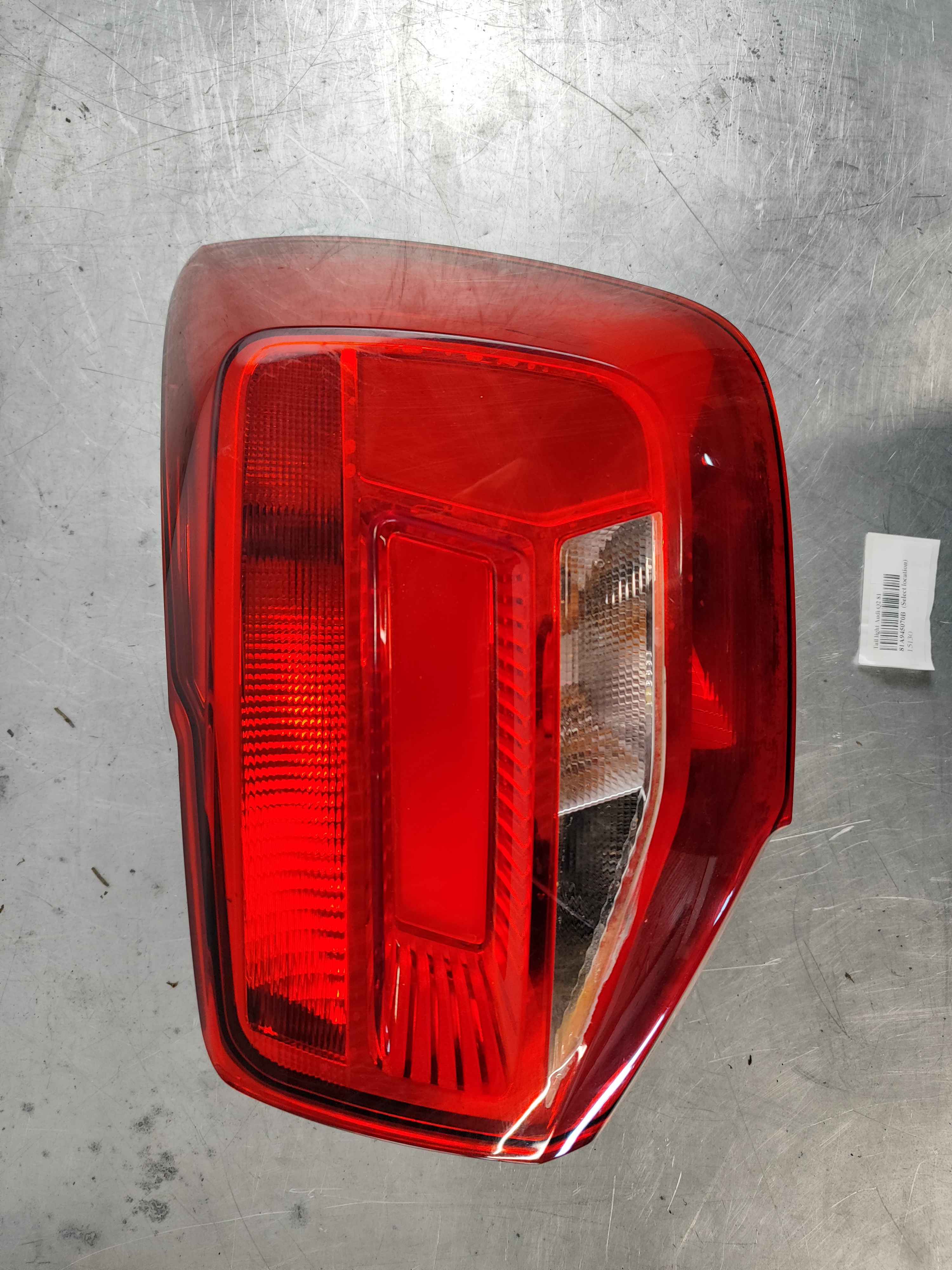 Tail light Audi Q2 81
