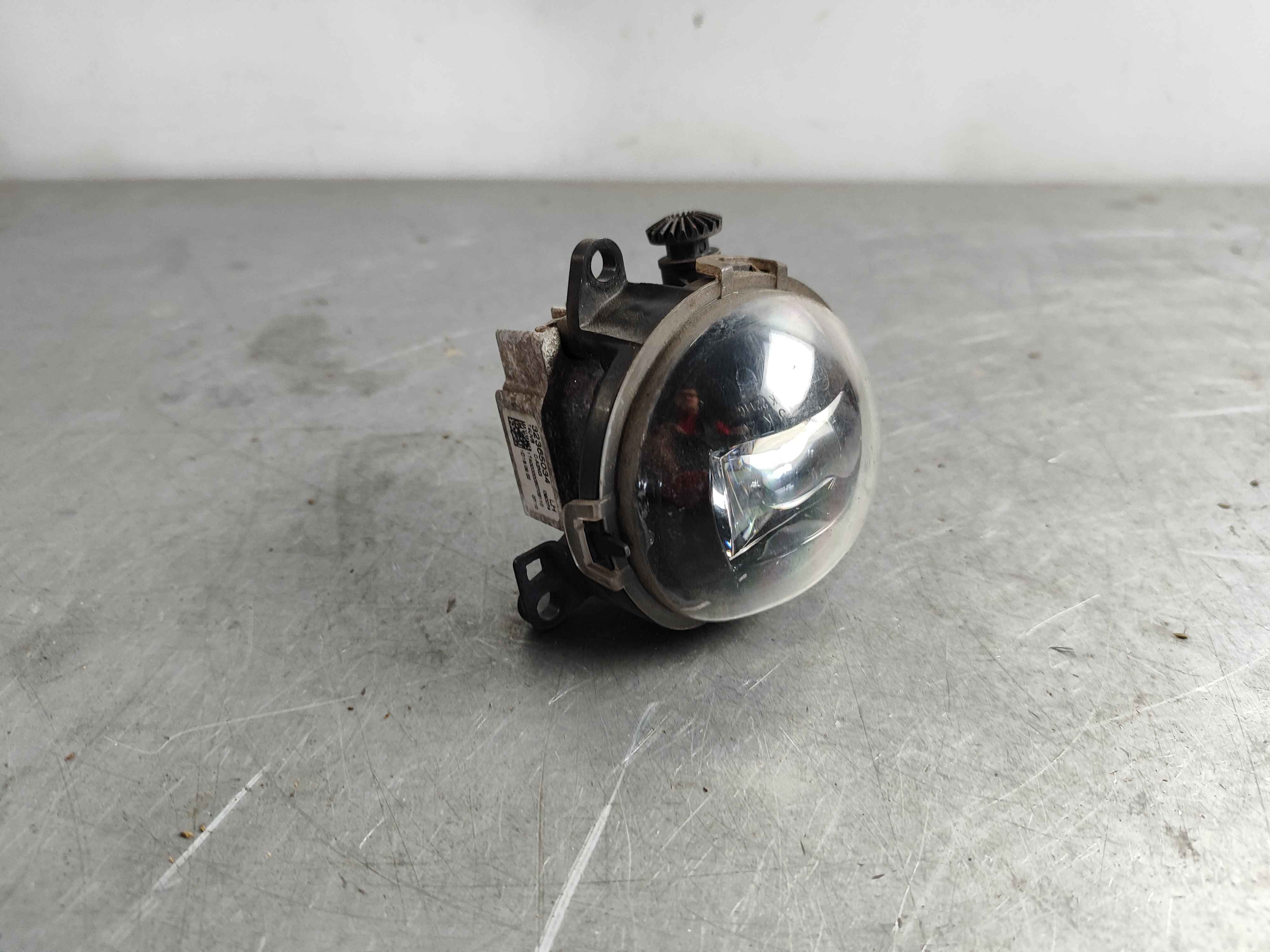 Fog lamp, left