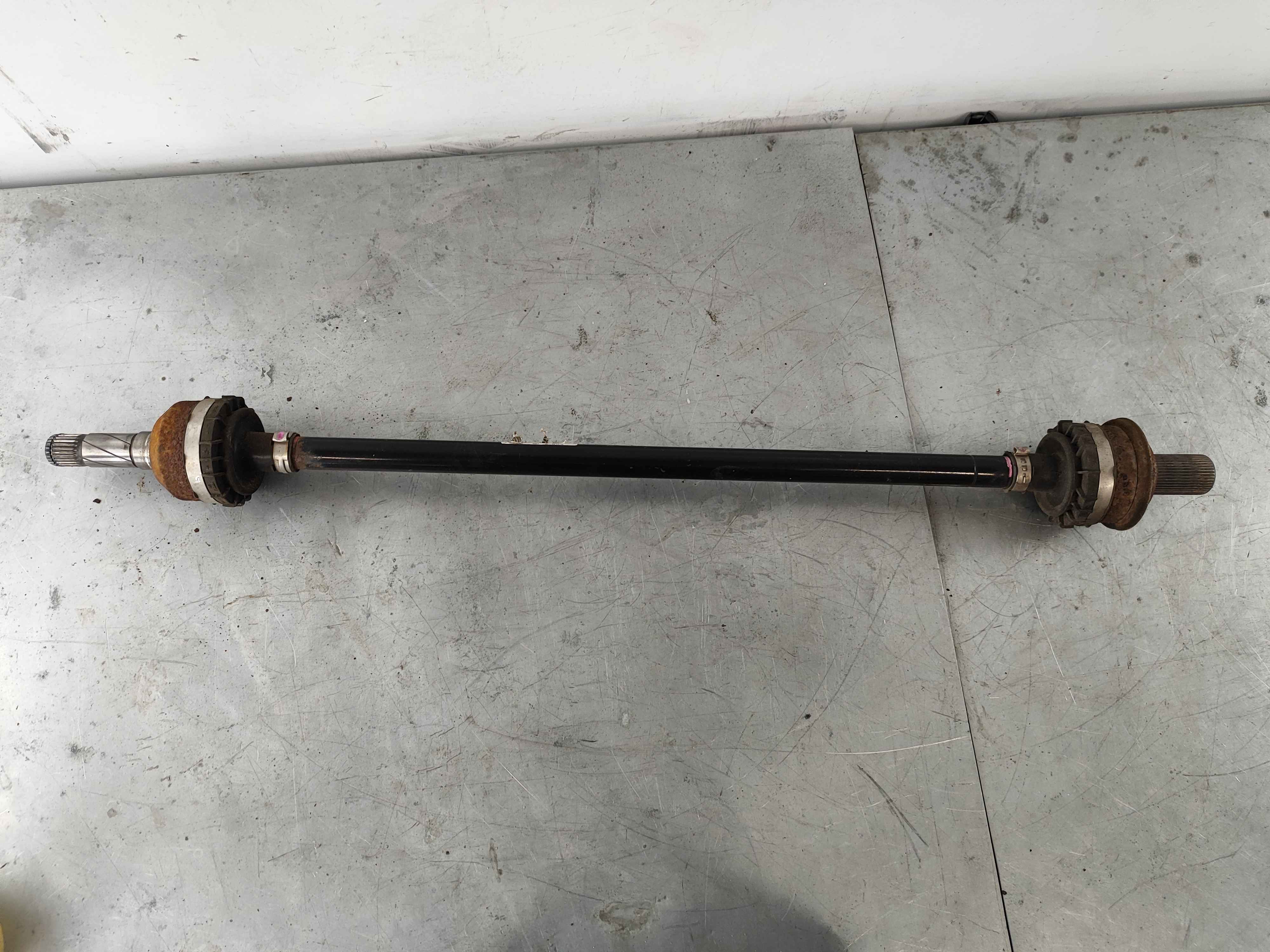 Axle shaft, exch, rear (XC90 (16-)|XC60 (18-))