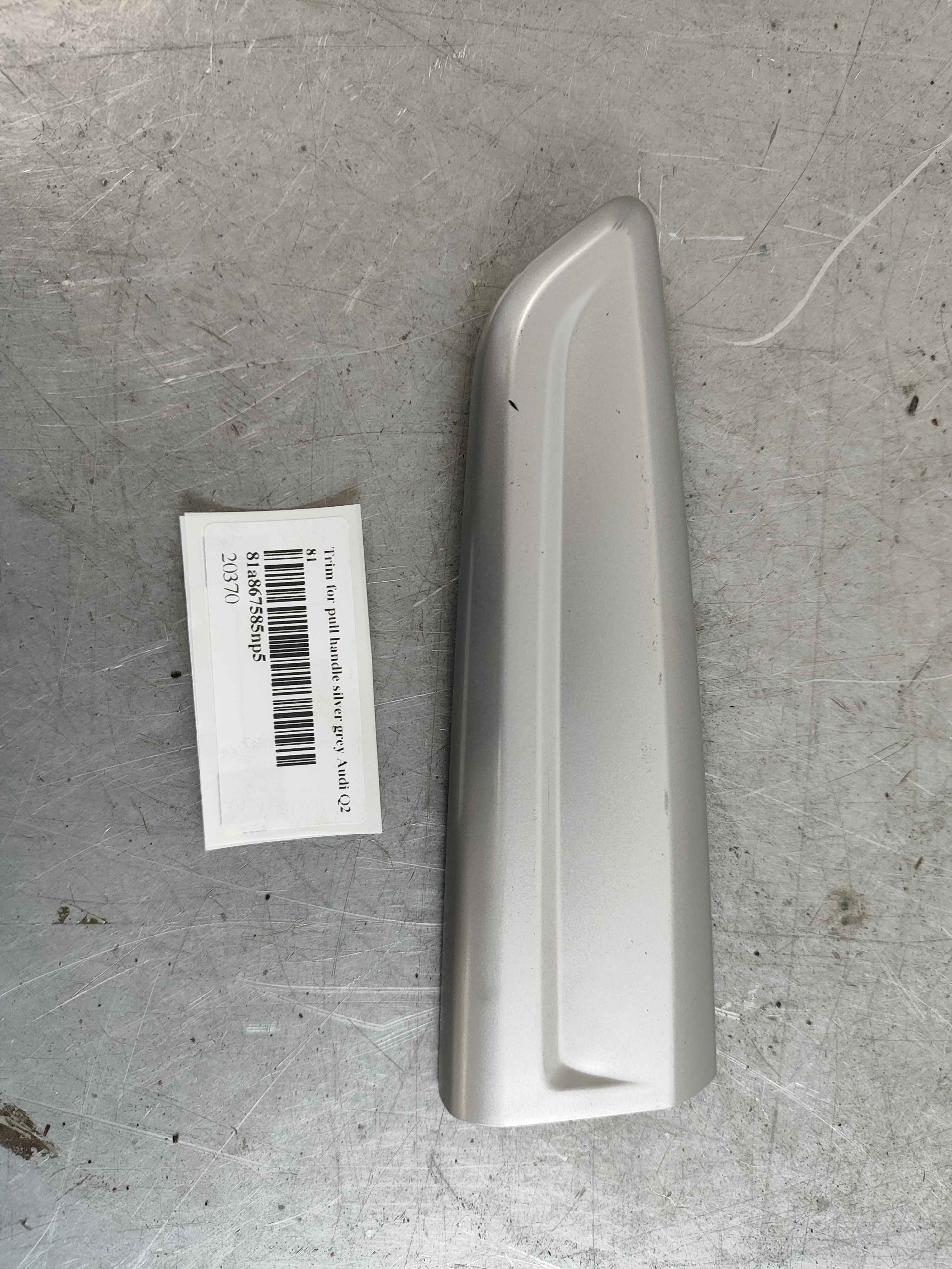 Trim for pull handle silver grey Audi Q2 81