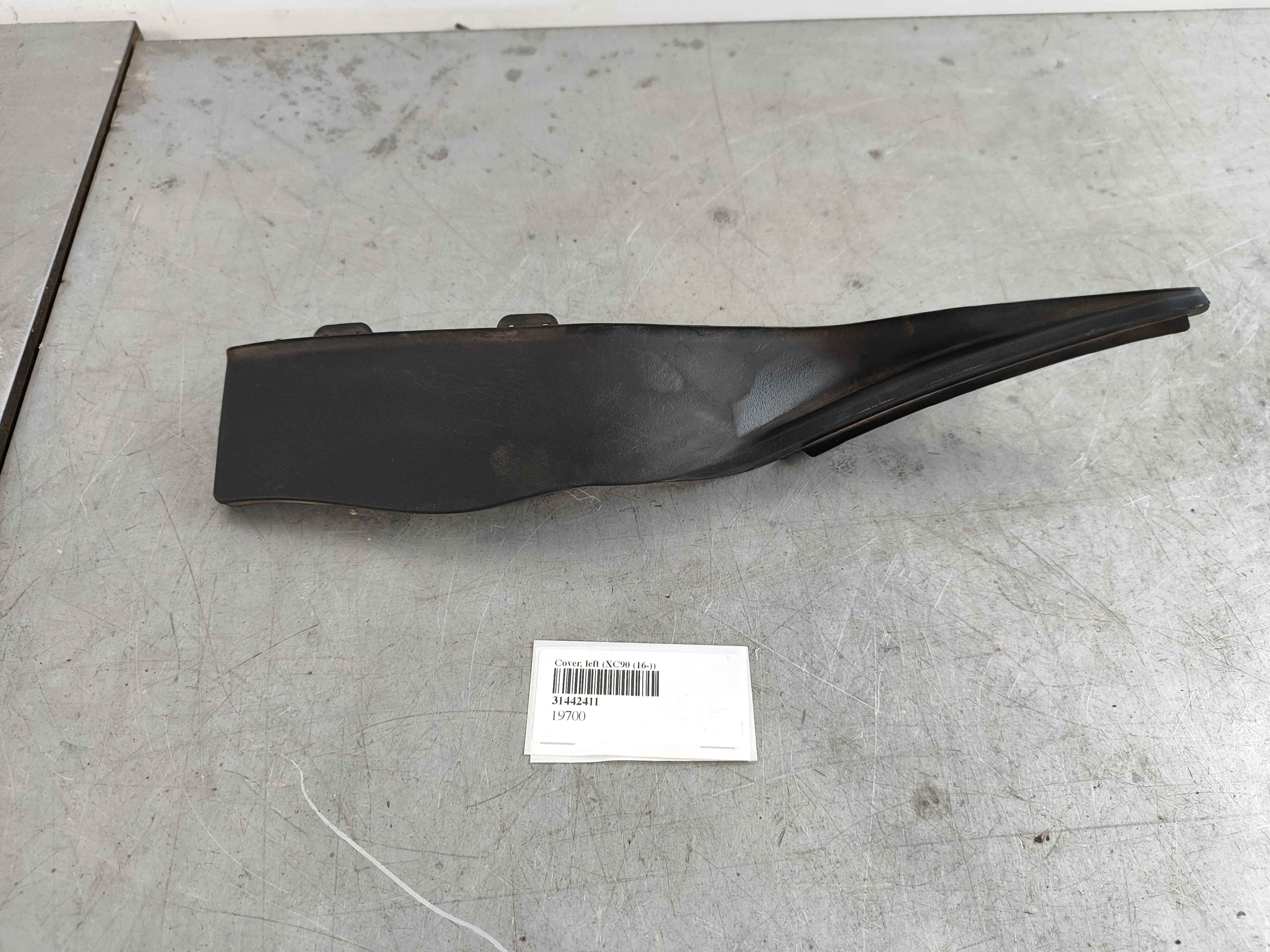 Cover, left (XC90 (16-))