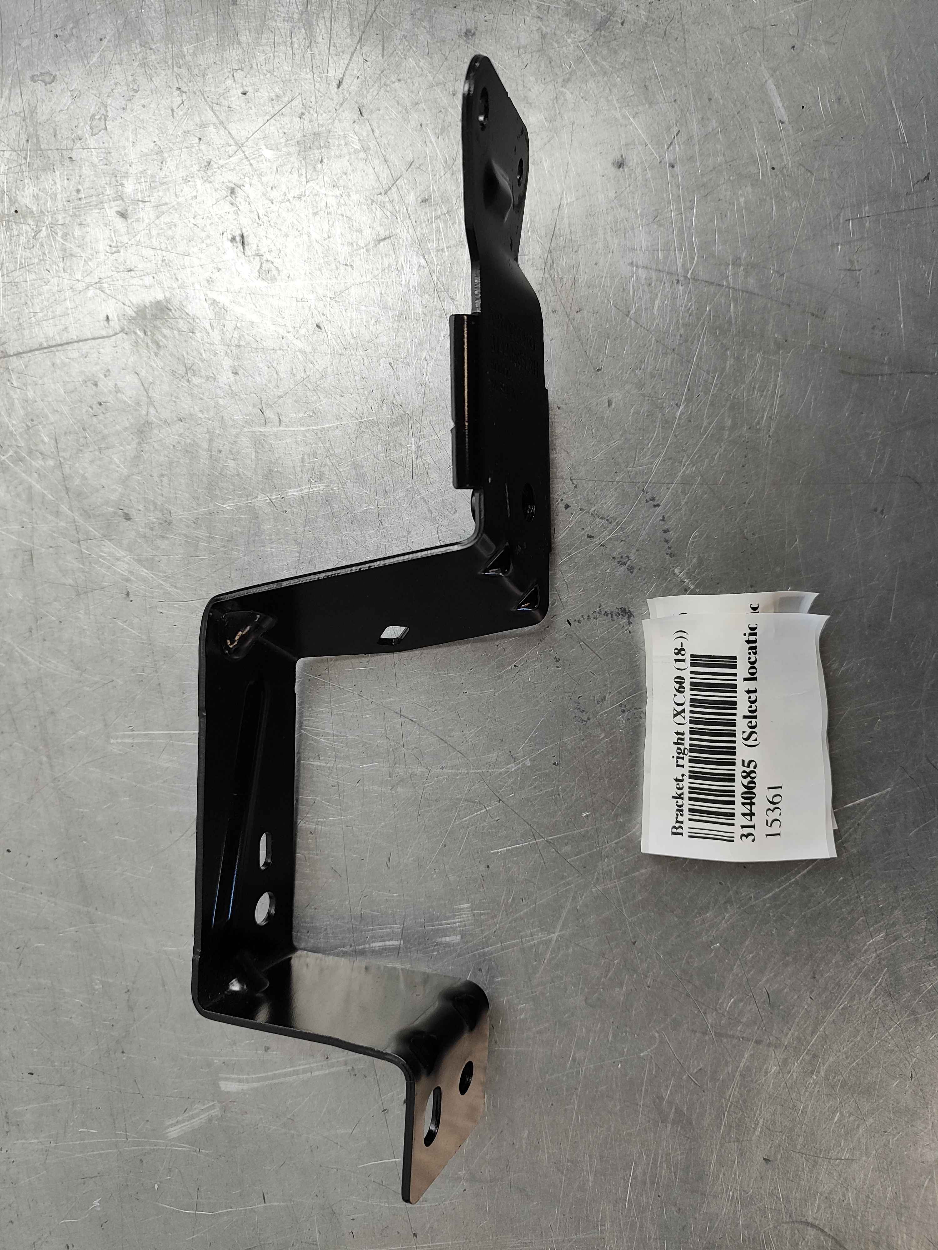 Bracket, right (XC60 (18-))