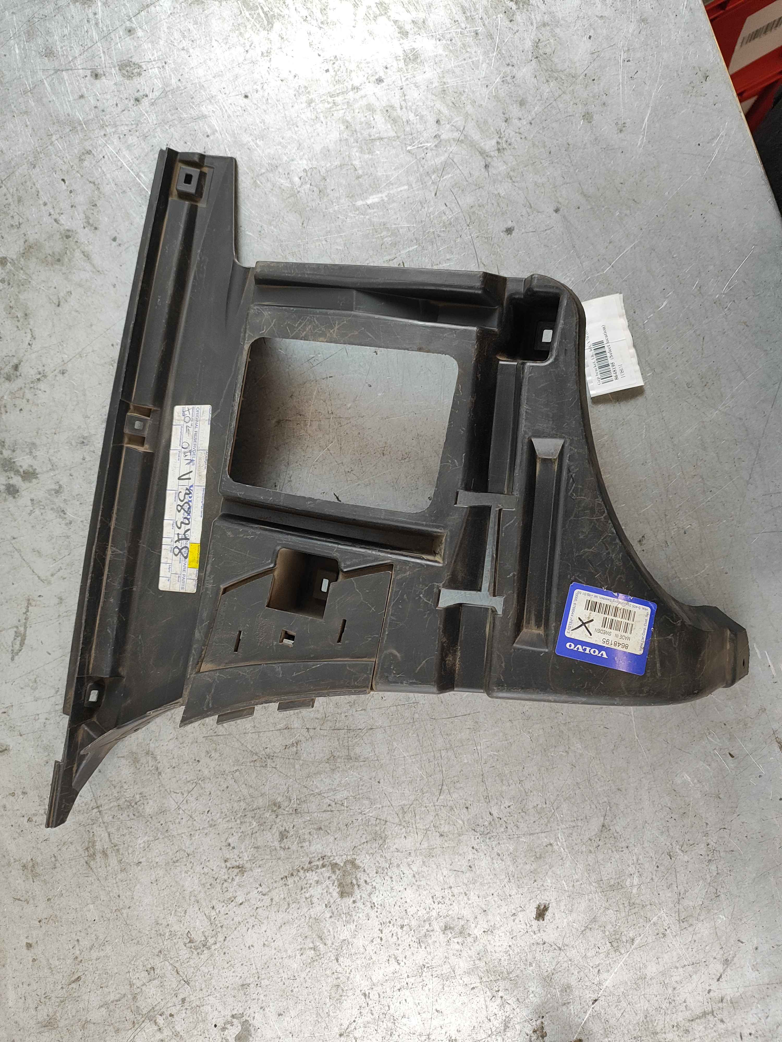 Gcp bracket, l.h., left, V70 (00-08)