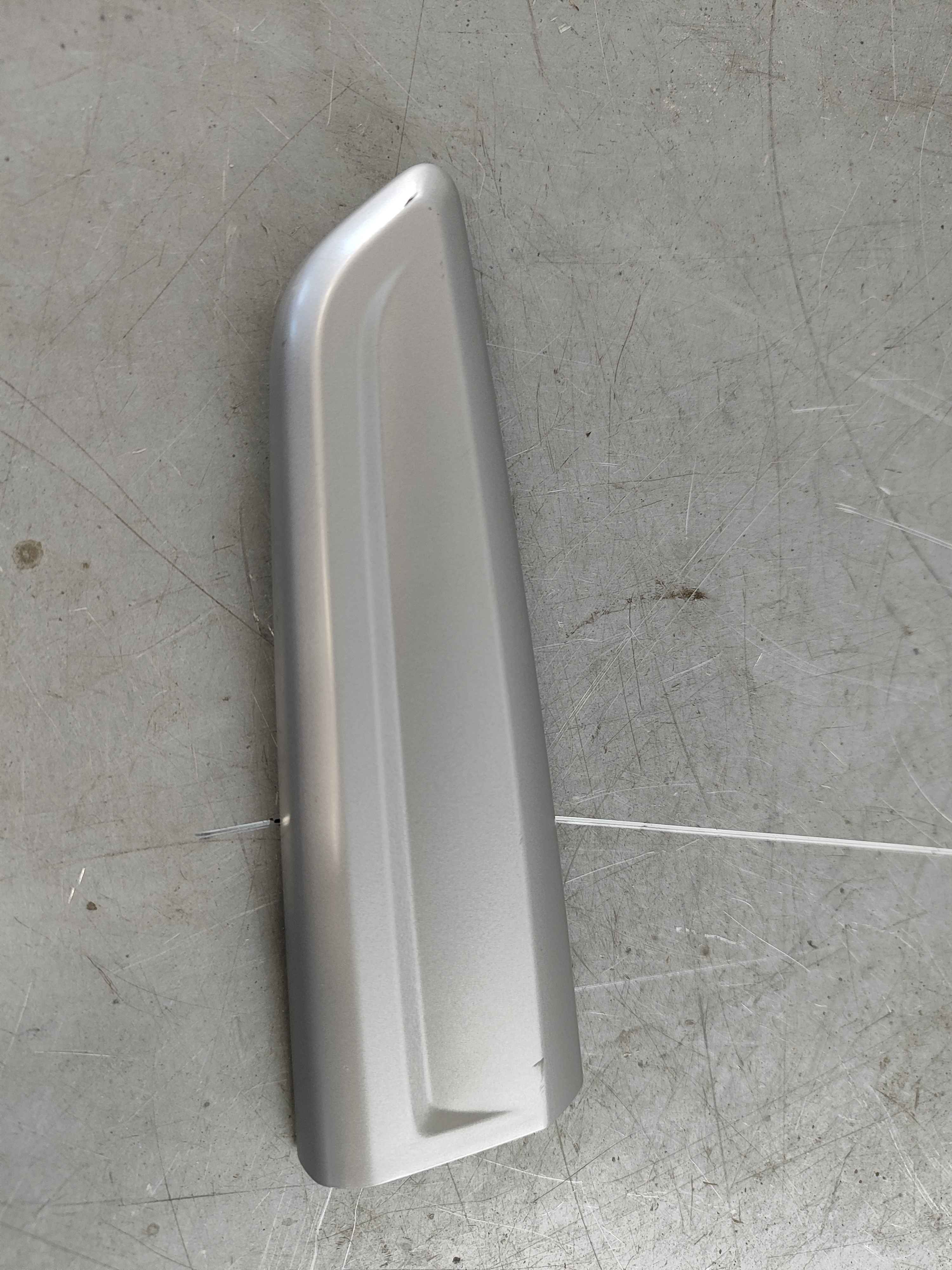 Trim for pull handle silver grey Audi Q2 81
