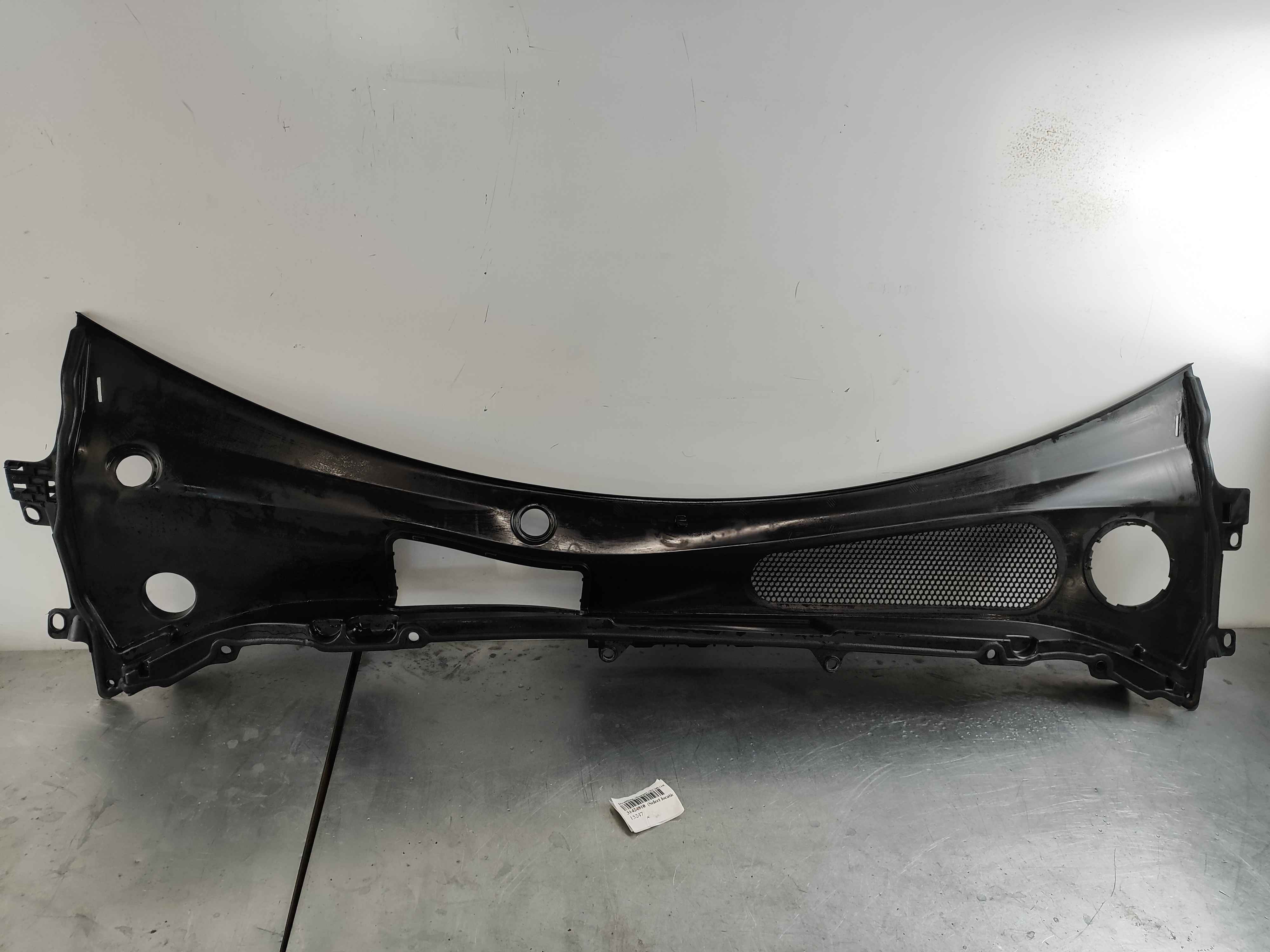 Draining channel (XC60 (18-))