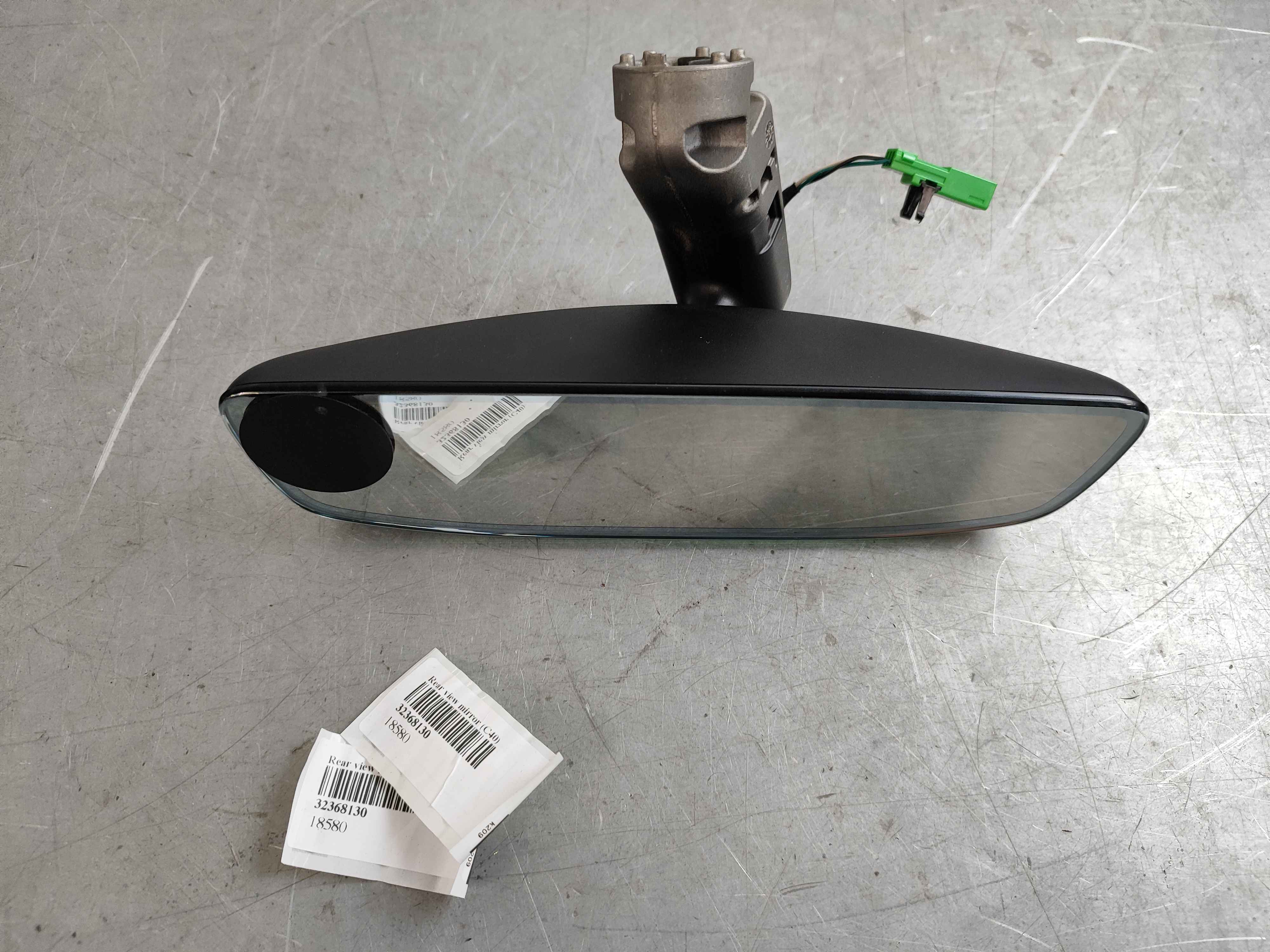 Rear view mirror (C40)