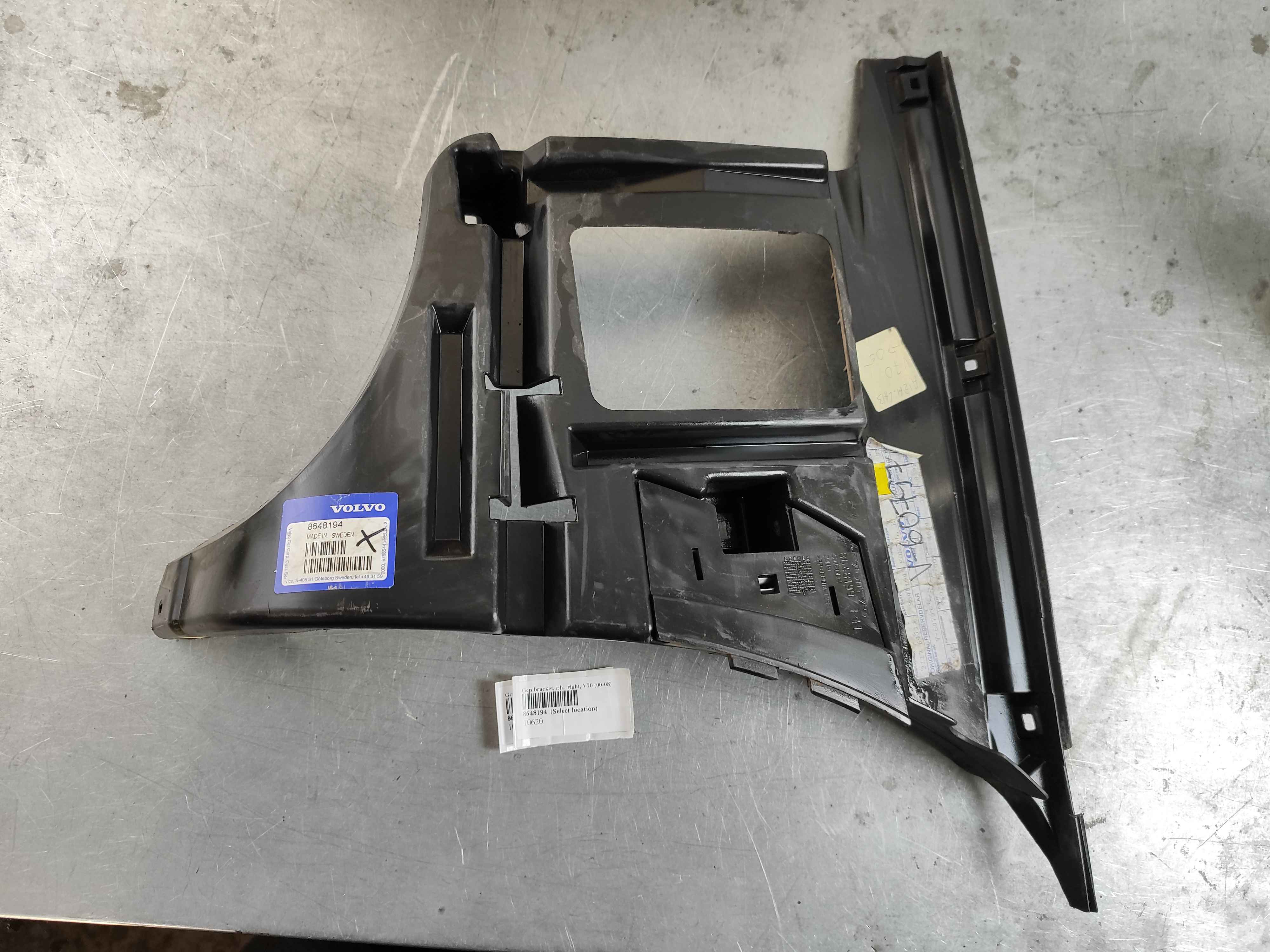 Gcp bracket, r.h., right, V70 (00-08)