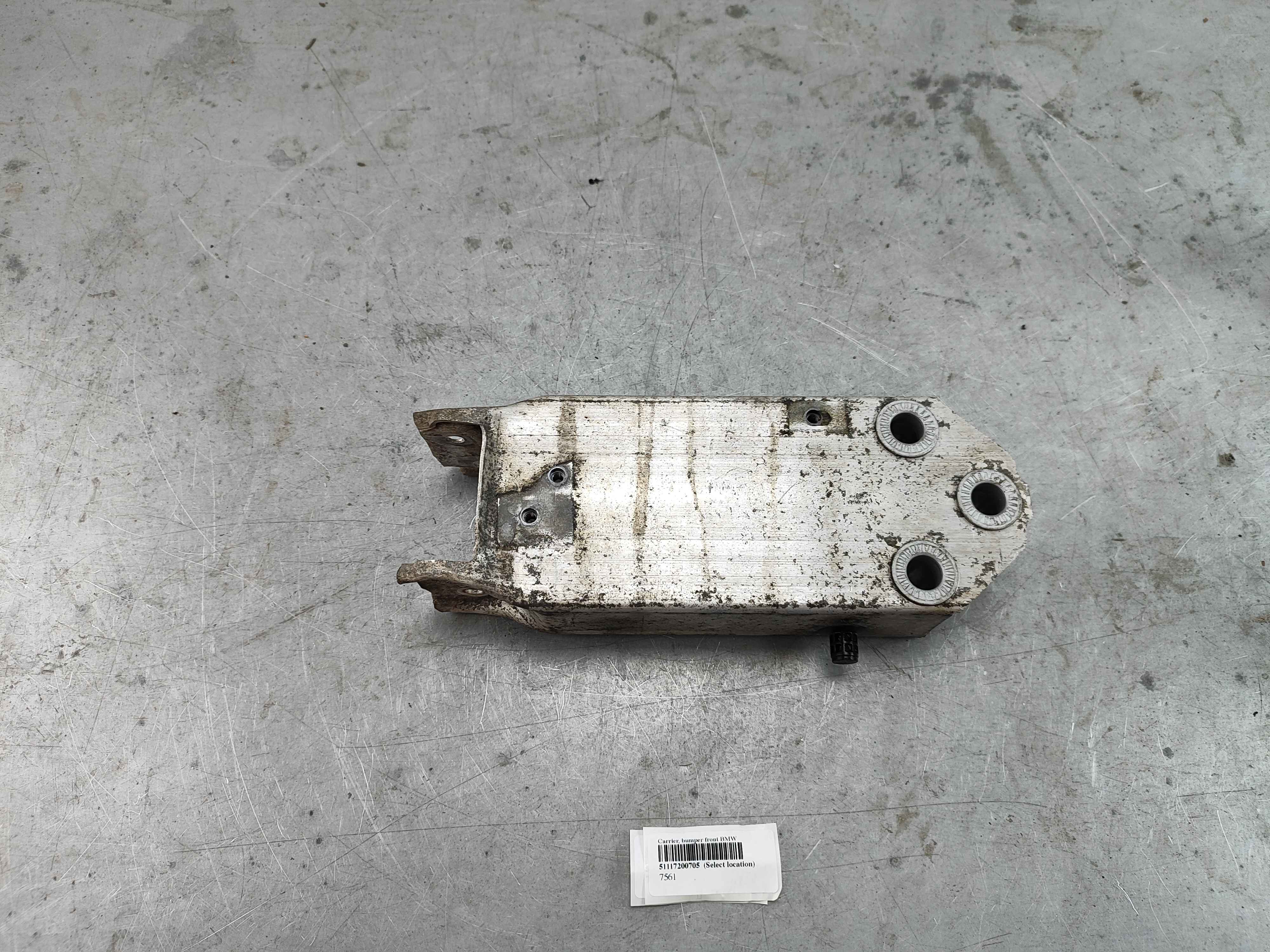 Carrier, bumper front BMW