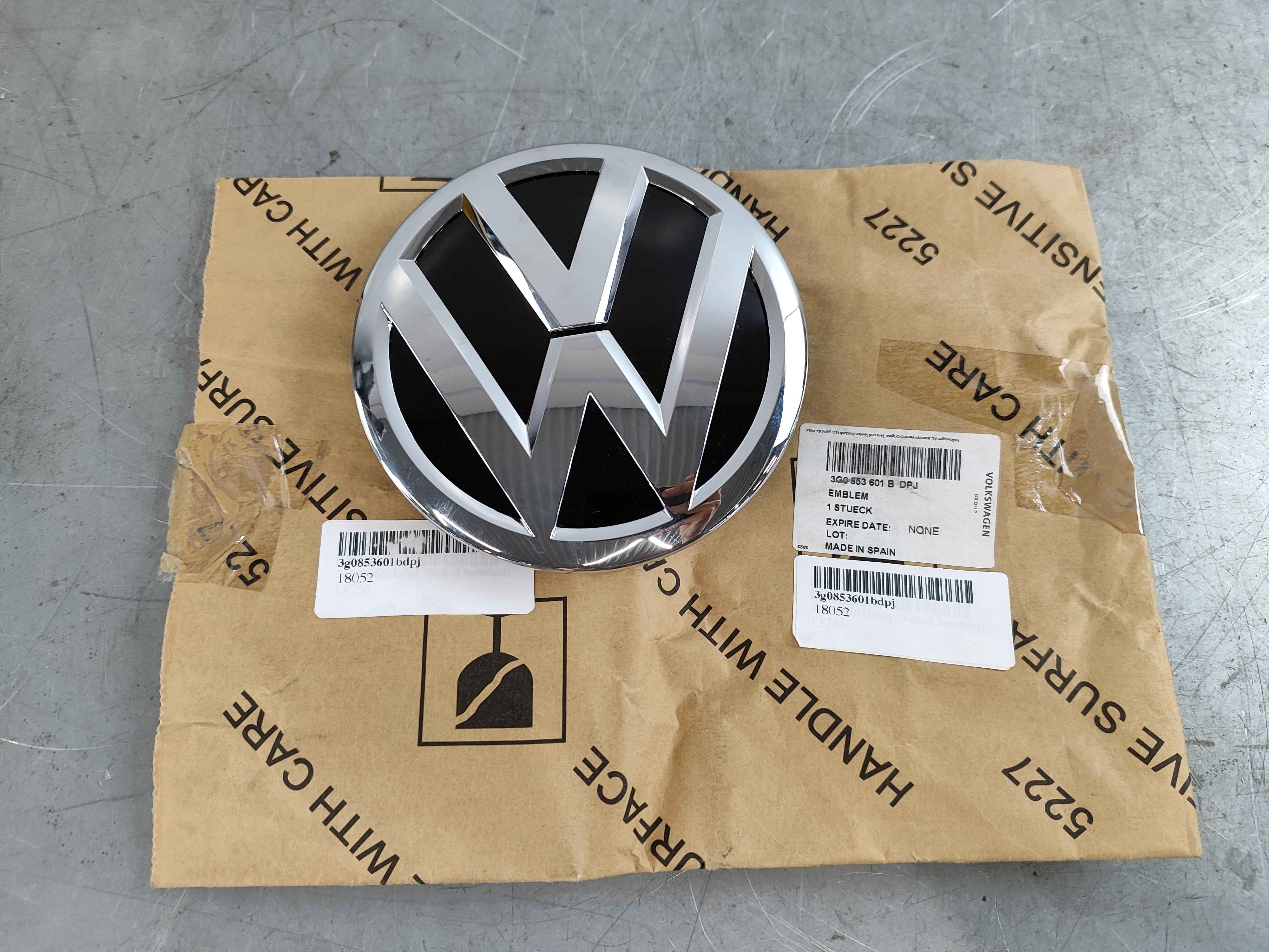 VAG group 3g0853601bdpj