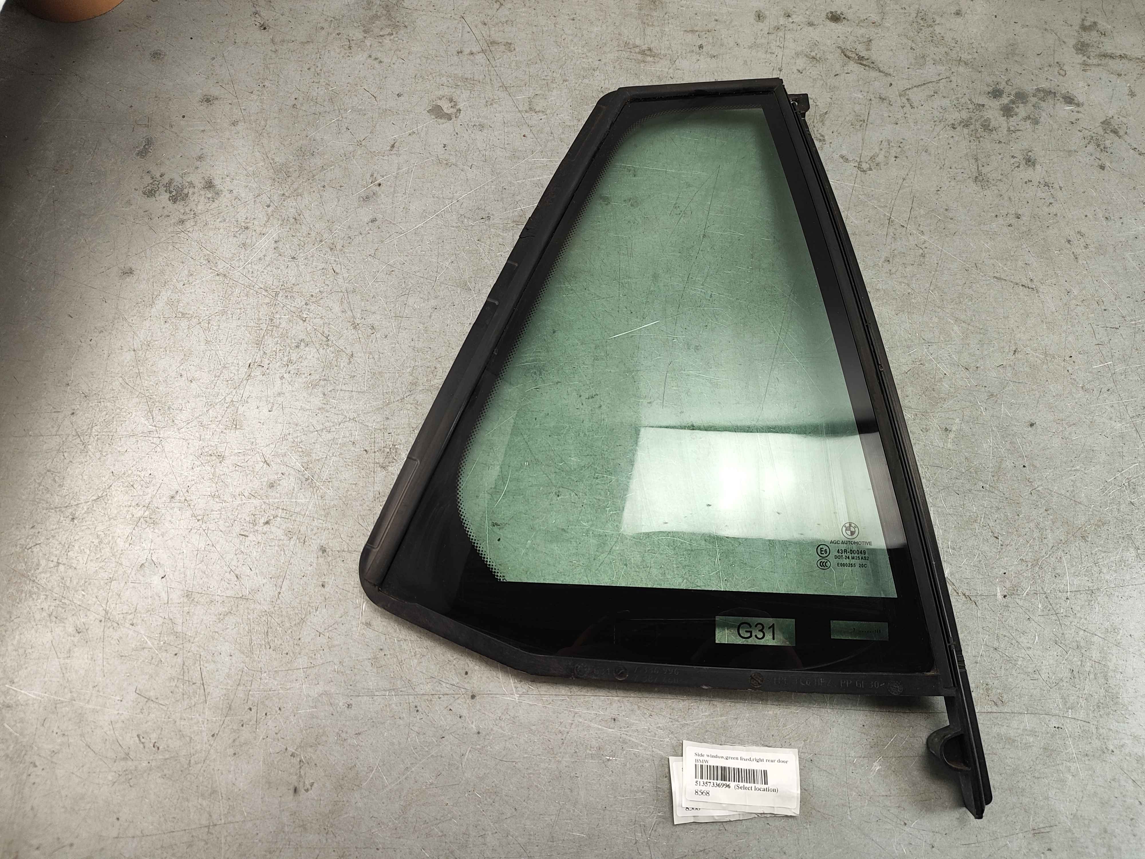 Side window,green fixed,right rear door BMW