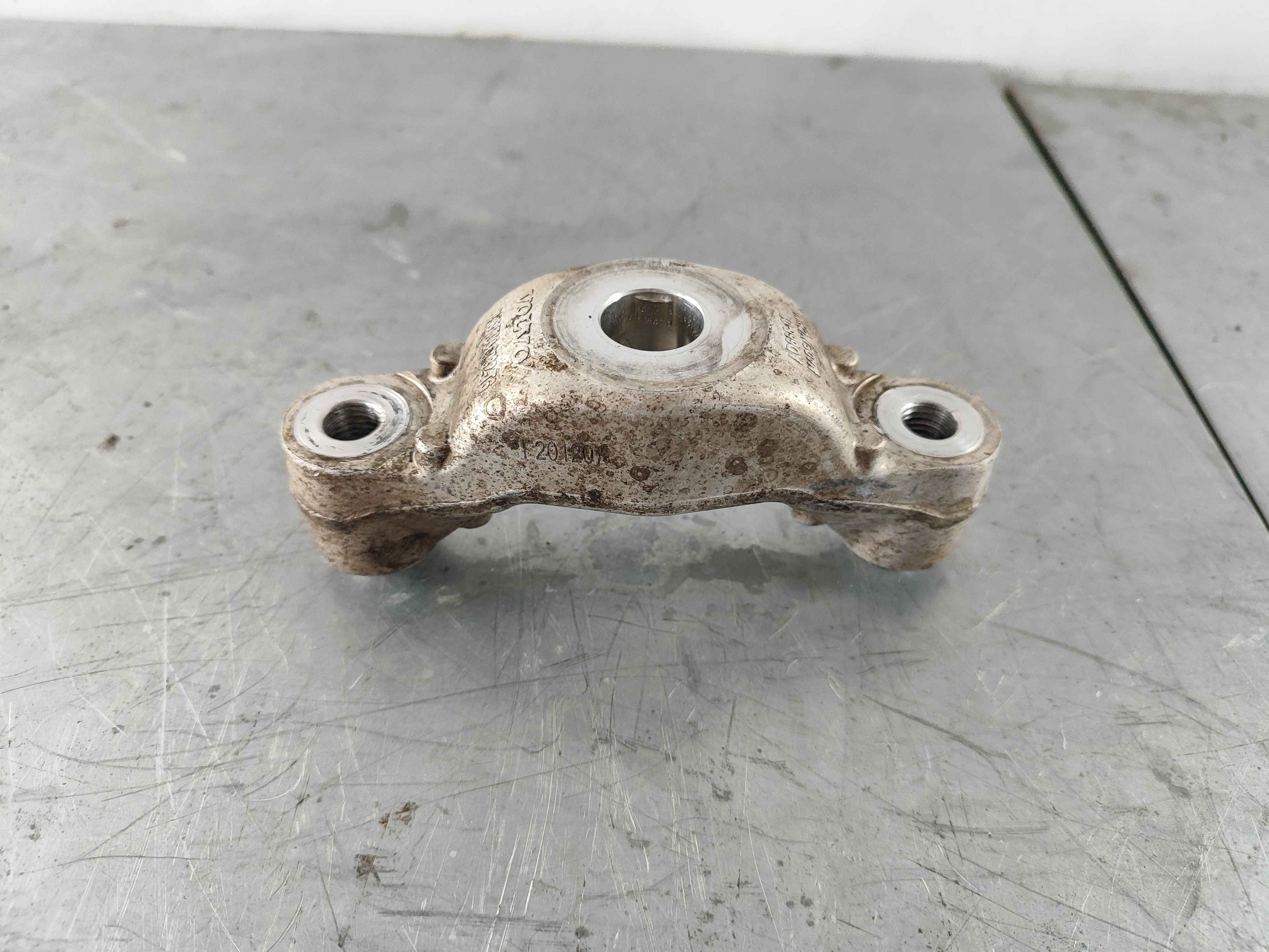 Console kit, ball joint (XC90 (16-)|XC60 (18-)|V90 Cross C.|V60 Cross C. (19-) )