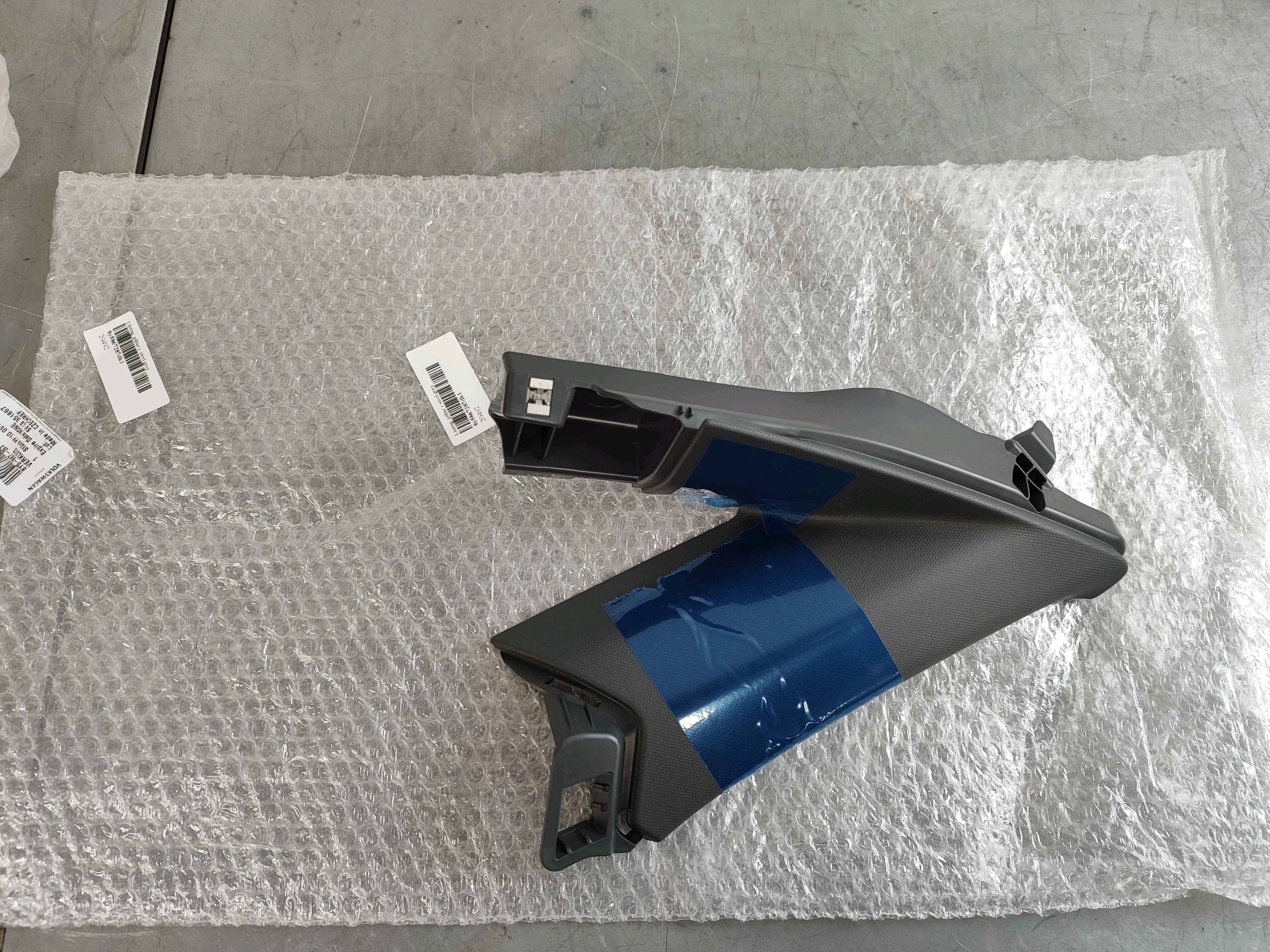 Lining, pillar c steel grey