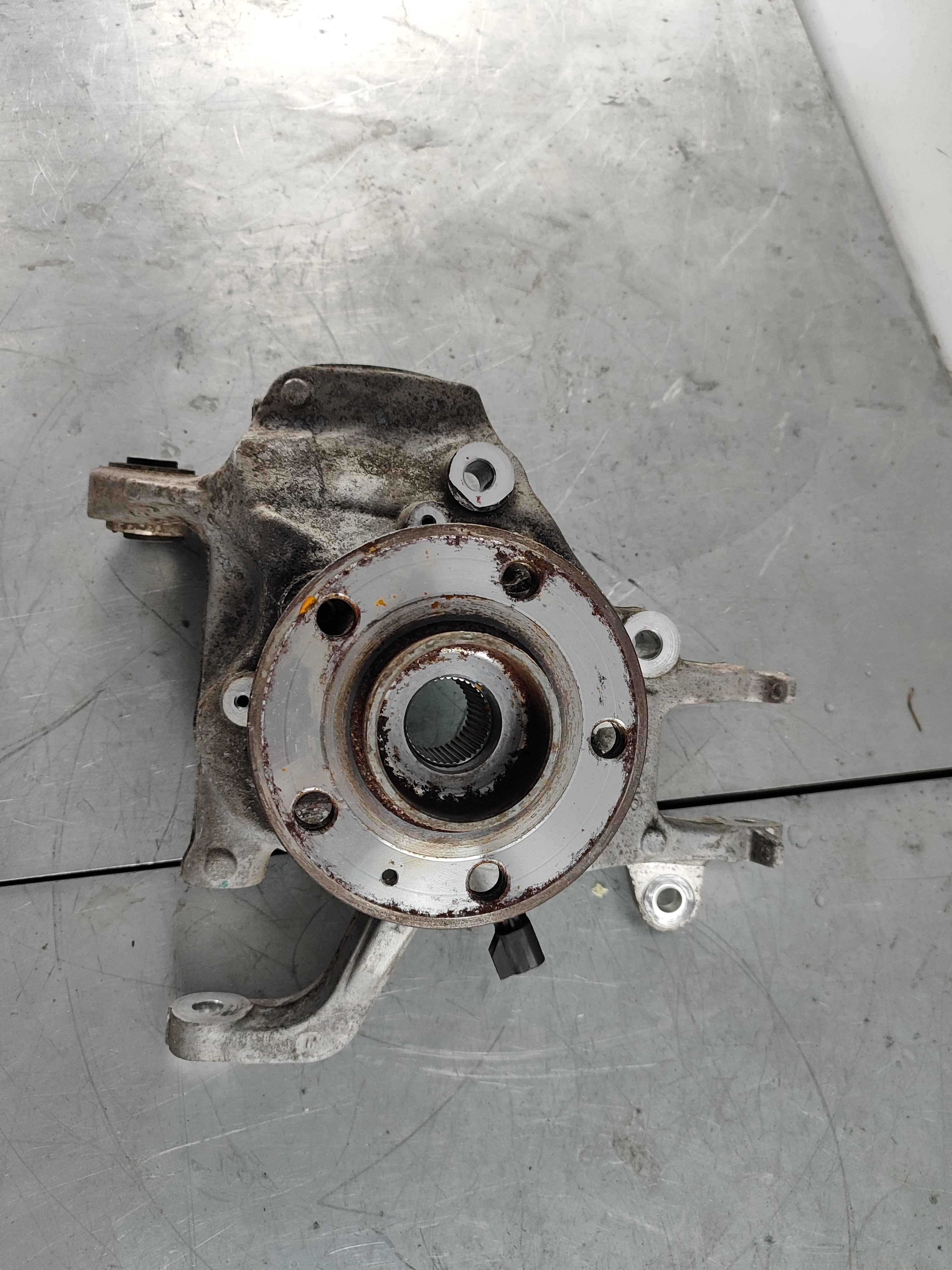 Steering knuckle, left (XC90 (16-)|XC60 (18-))