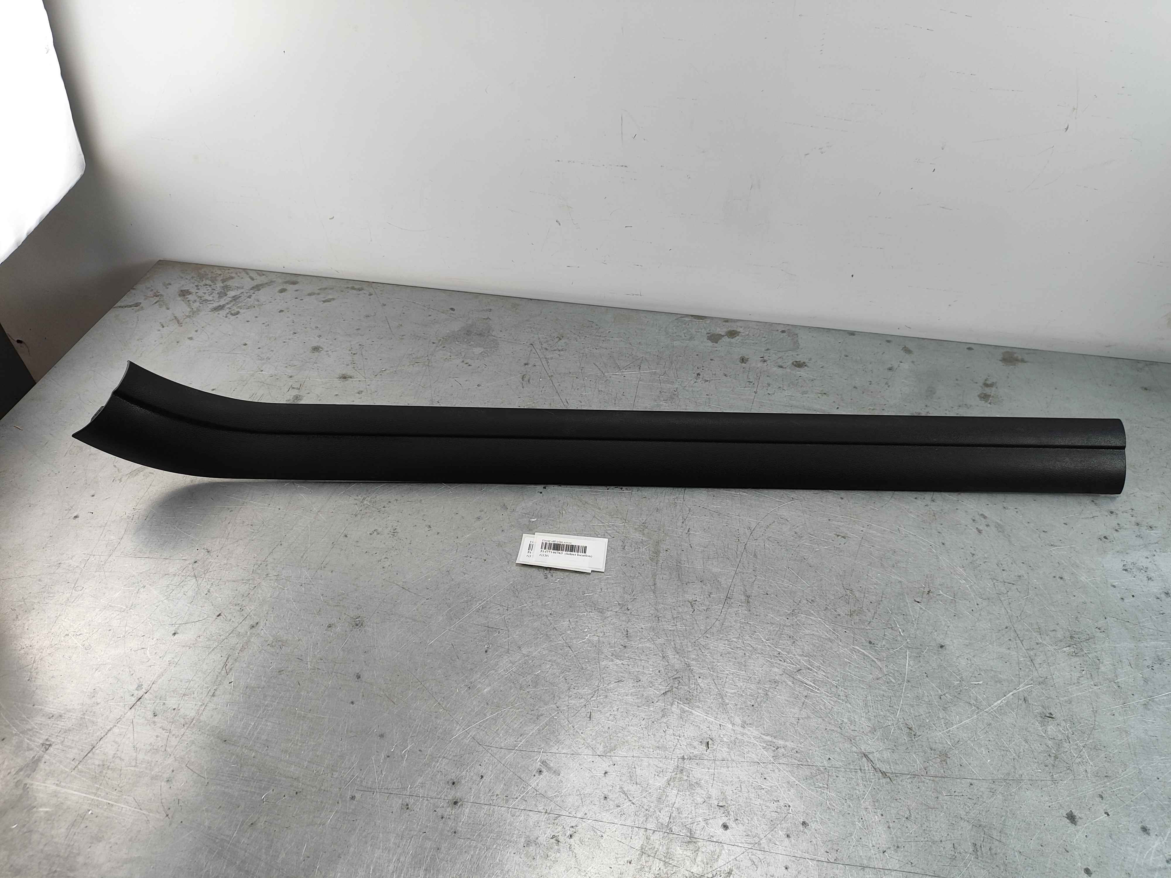 Front sill trim cover