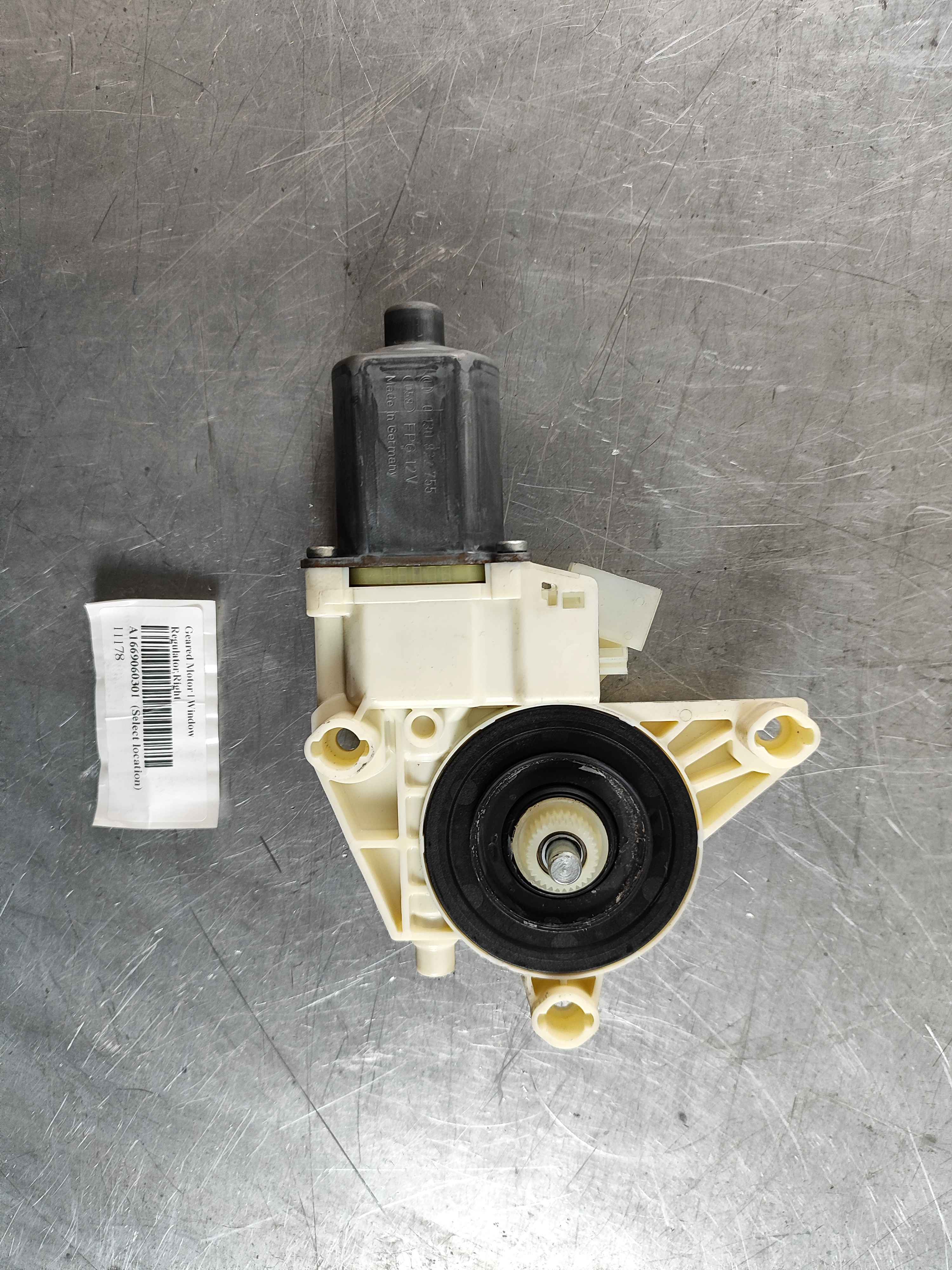 Geared Motor | Window Regulator,Right