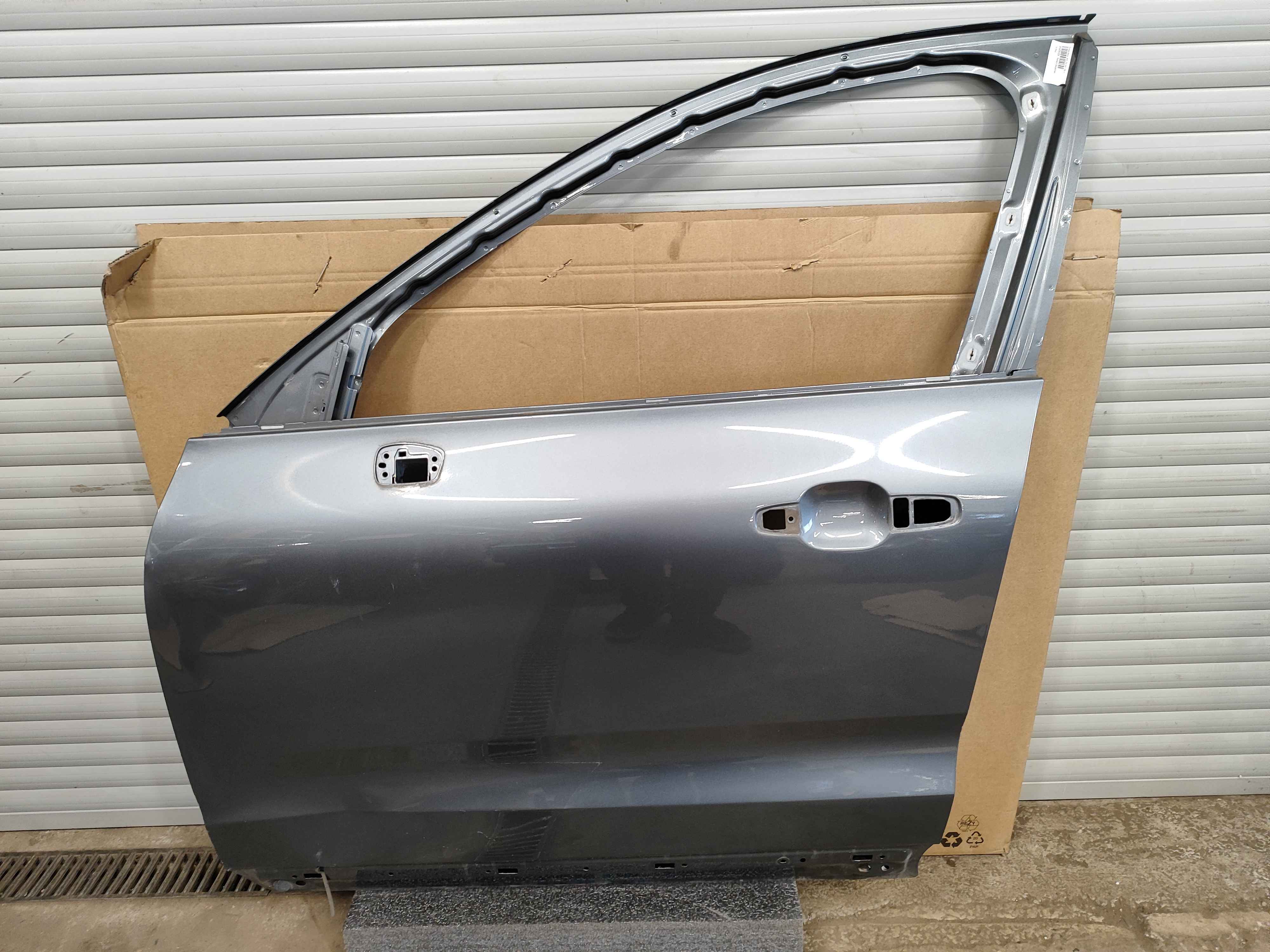Front door, left (XC60 (18-))