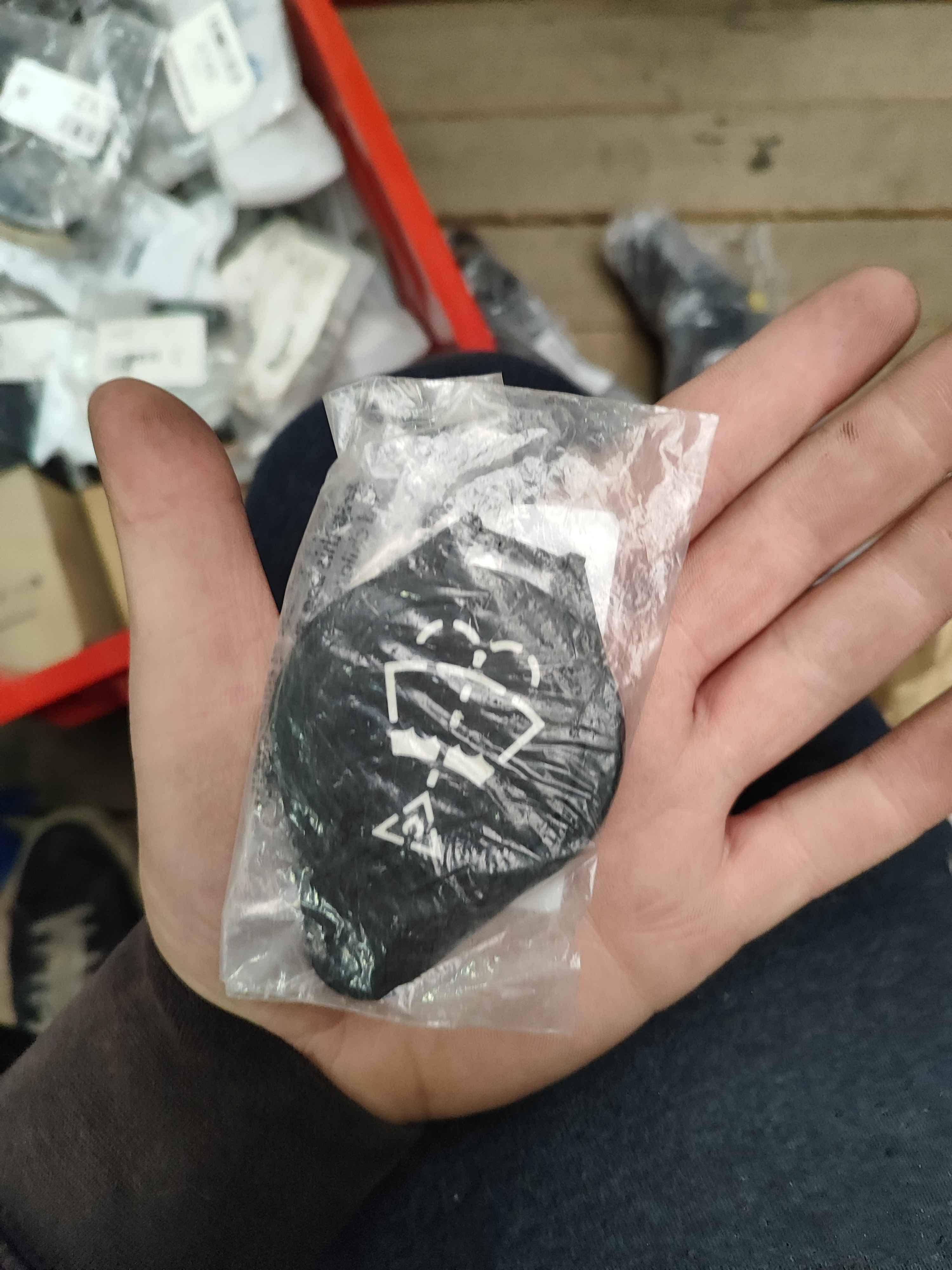 Cover f filler pipe BMW