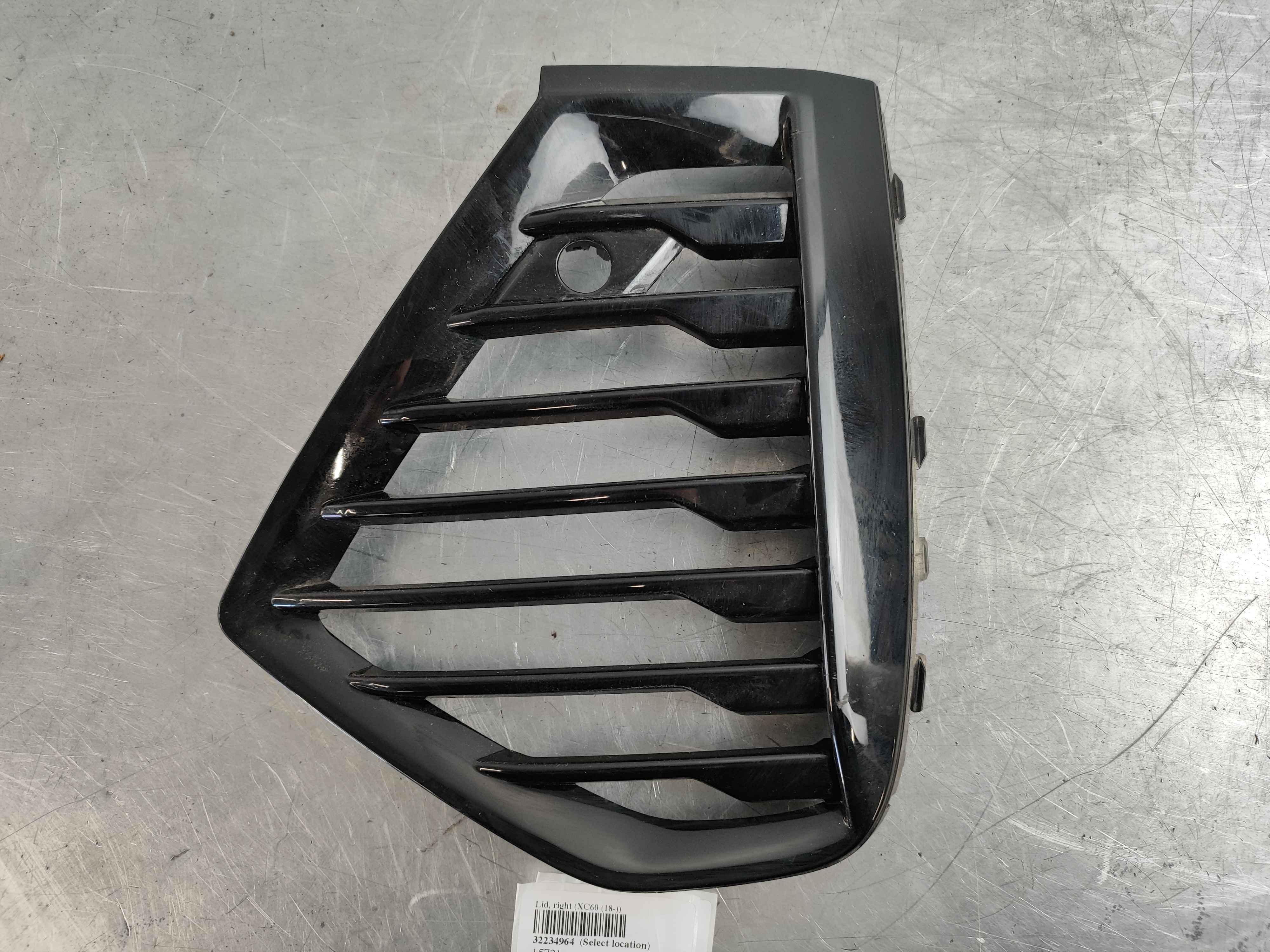 Lid, right (XC60 (18-))