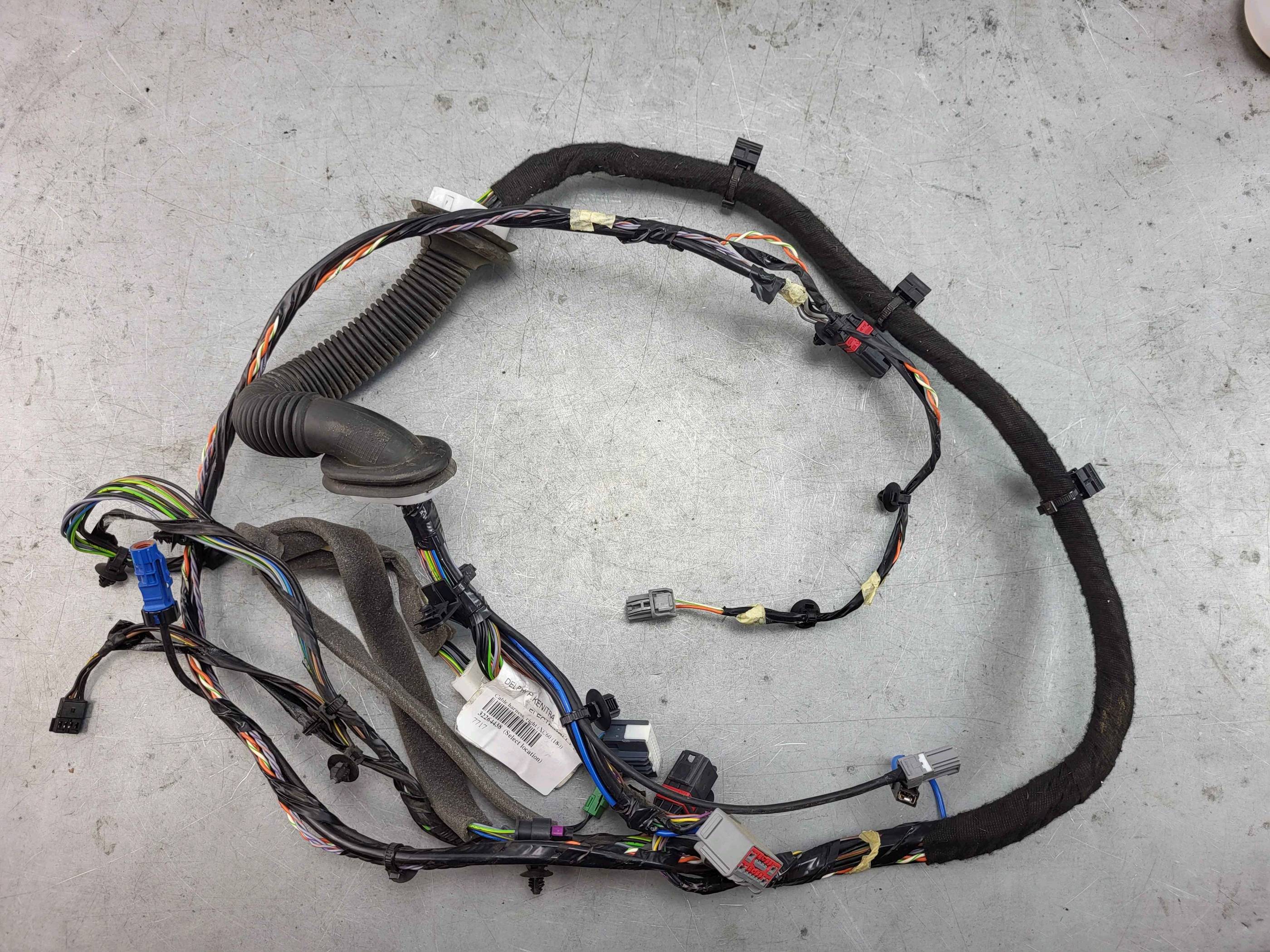 Cable harness, right (XC60 (18-))