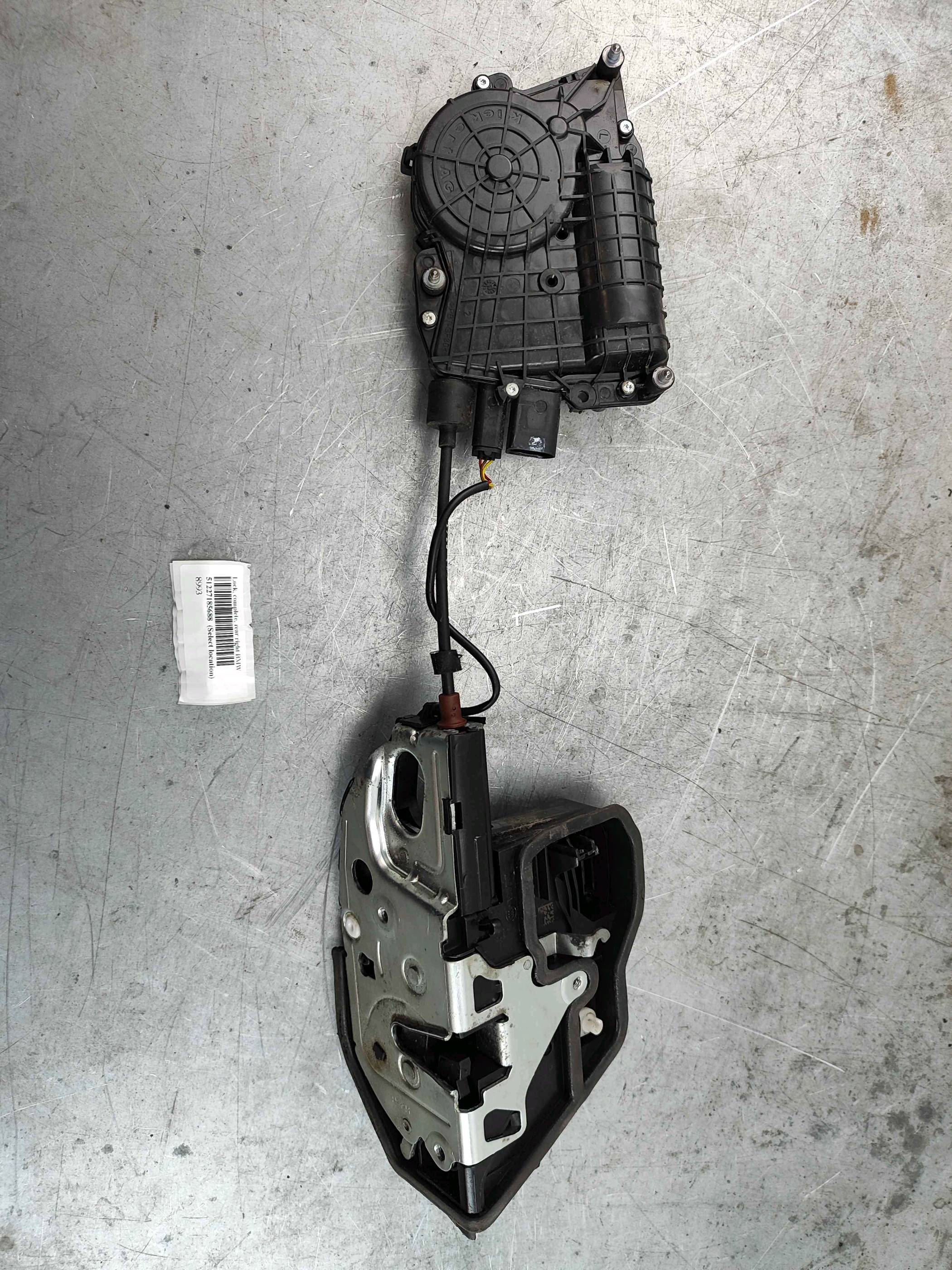 Lock, complete, rear right BMW