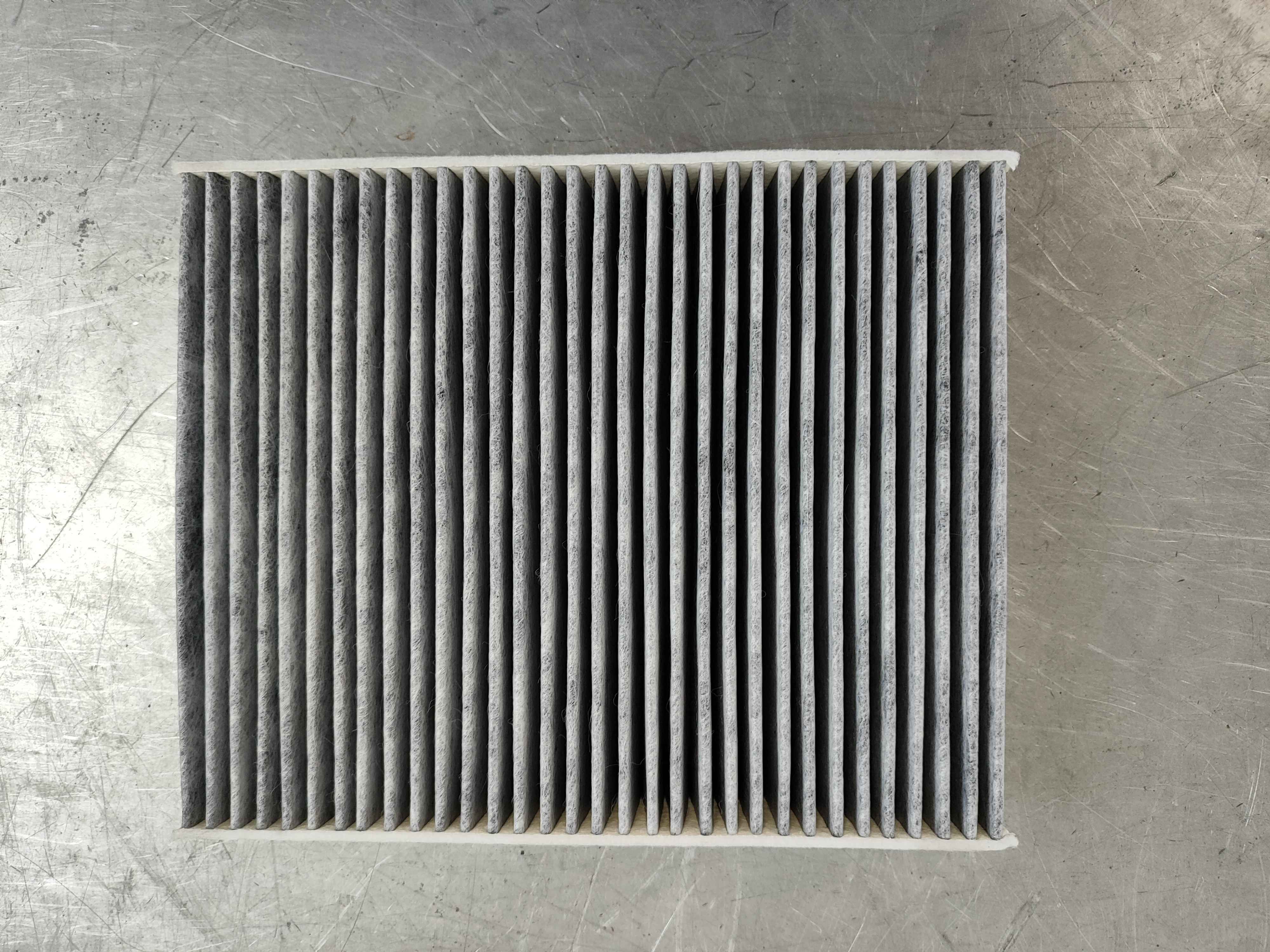 Odour and allergen filter