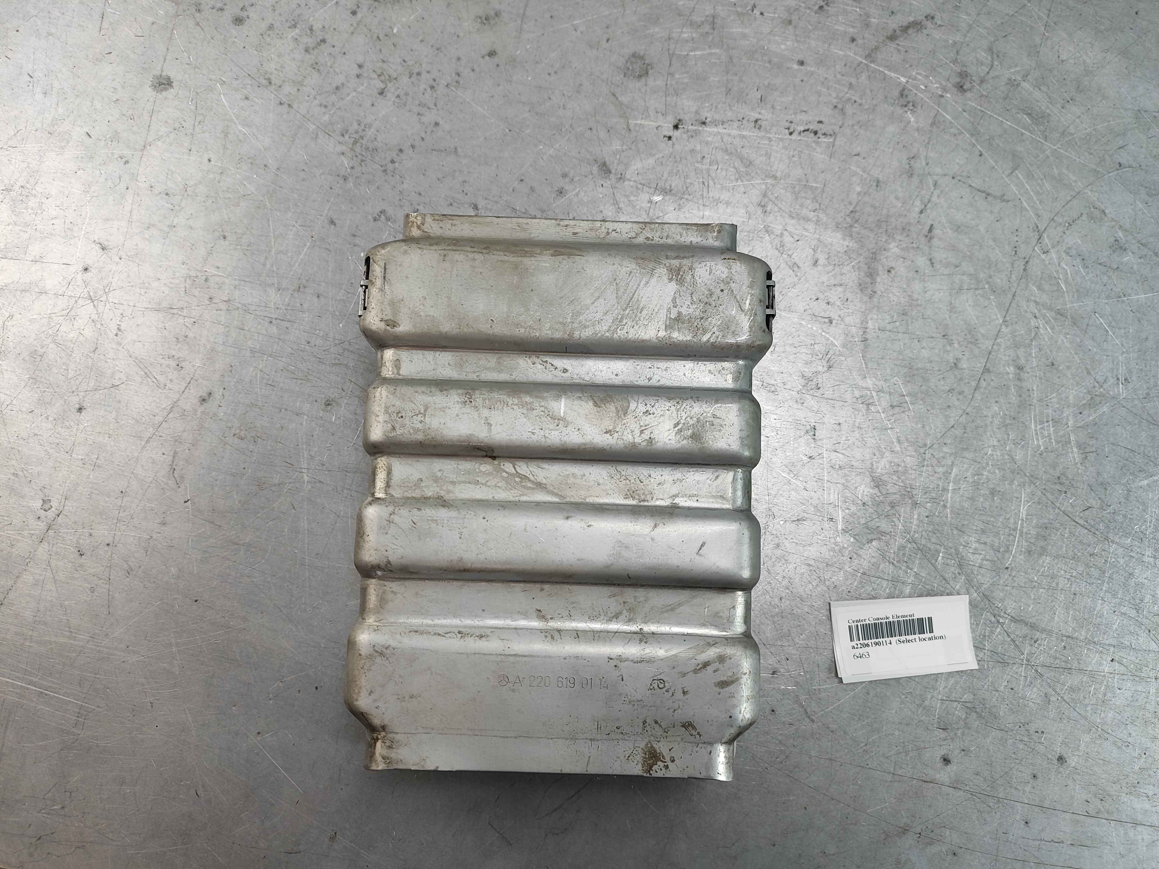 Center Console Element
