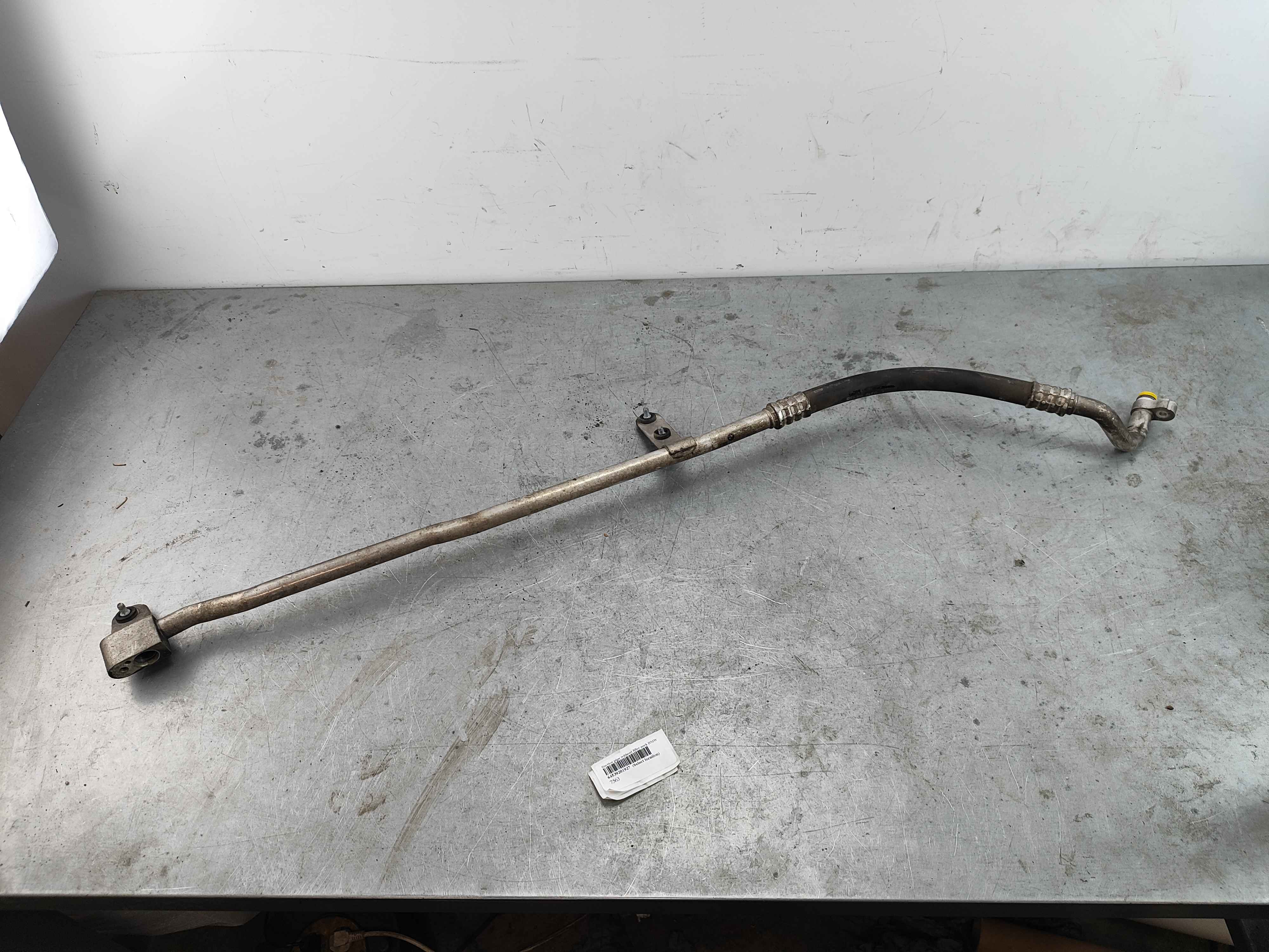 Suction pipe without filler neck BMW