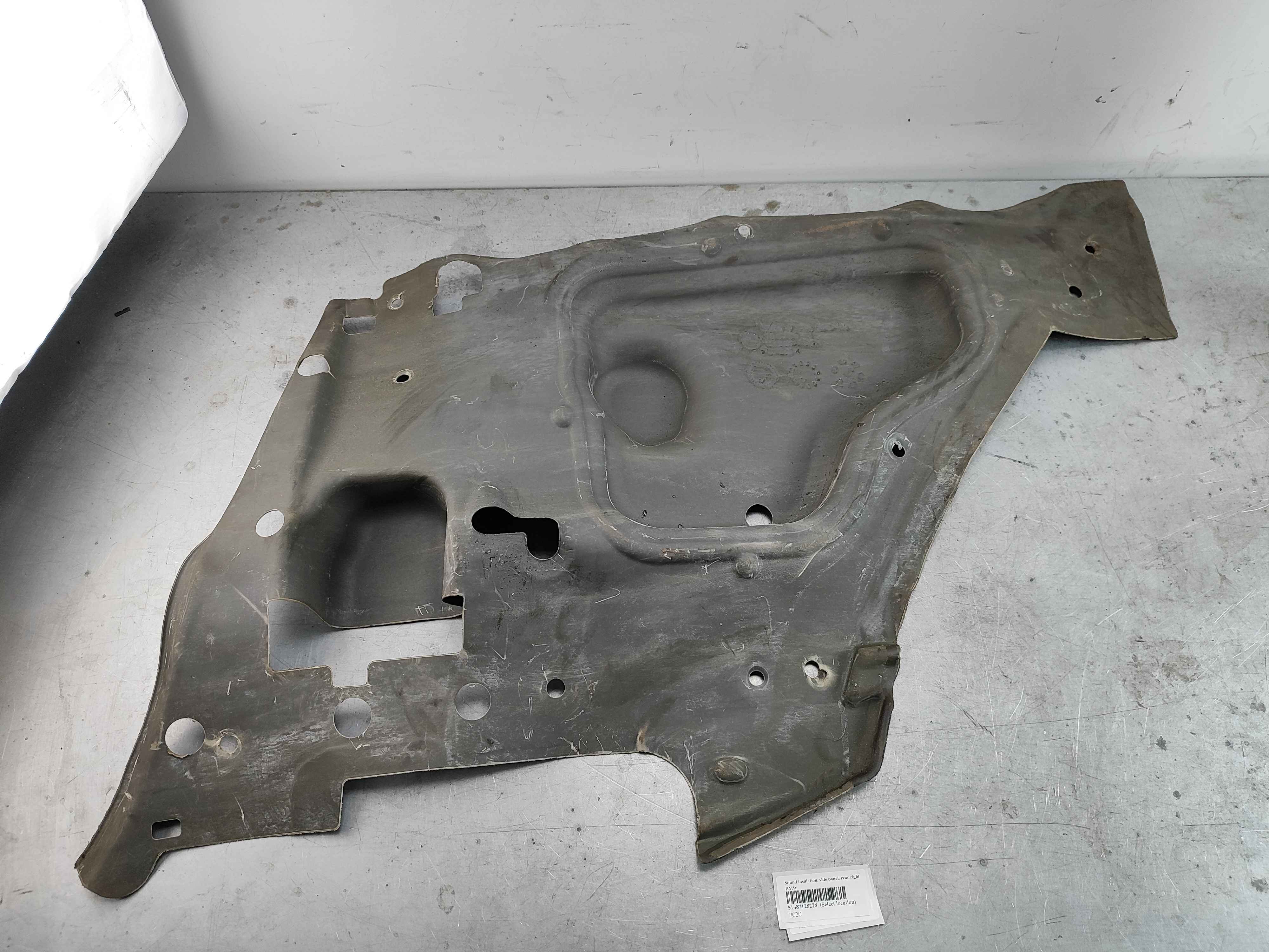 Sound insulation, side panel, rear right BMW