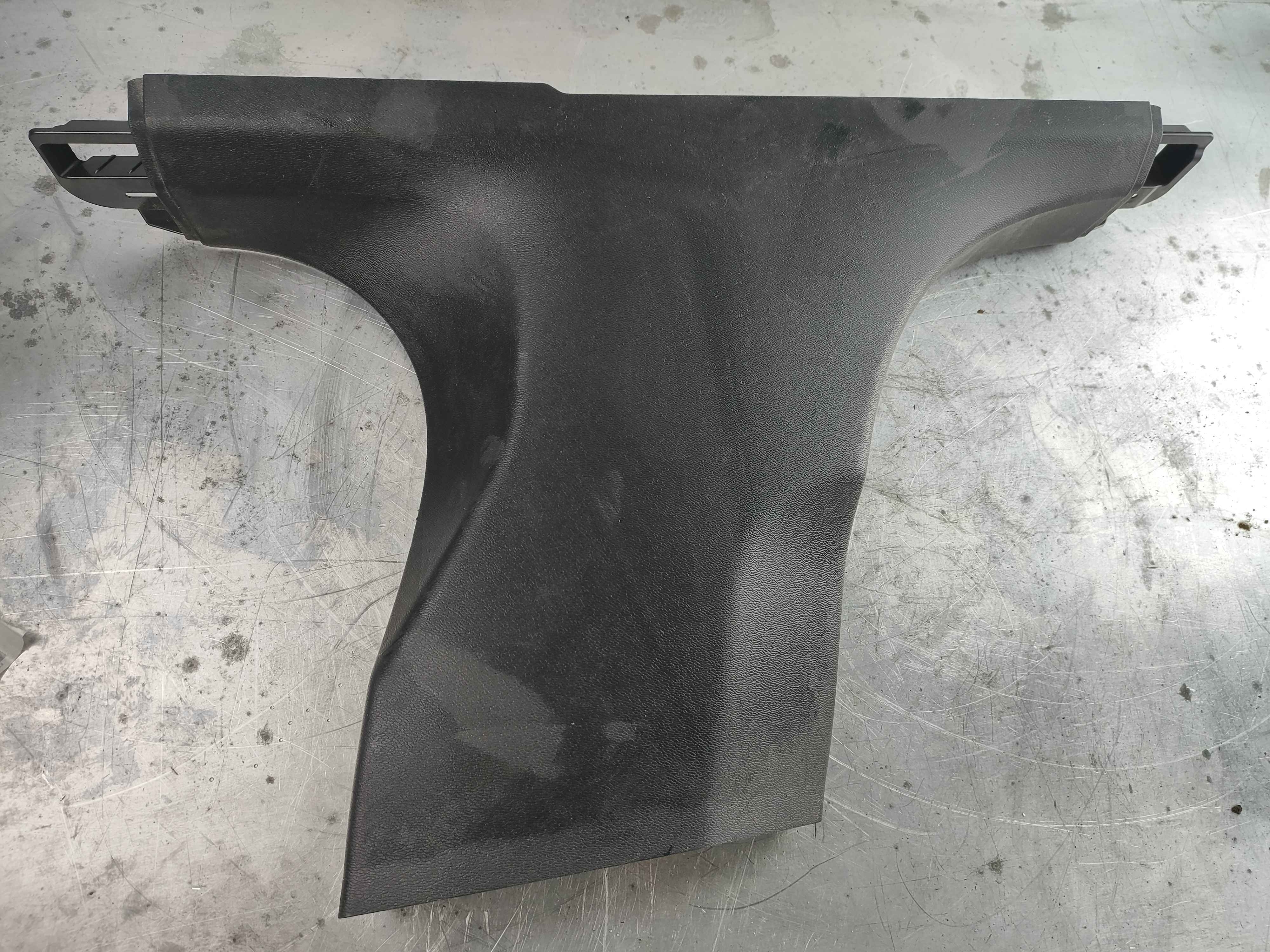 Panel Interior code: RXXX. right