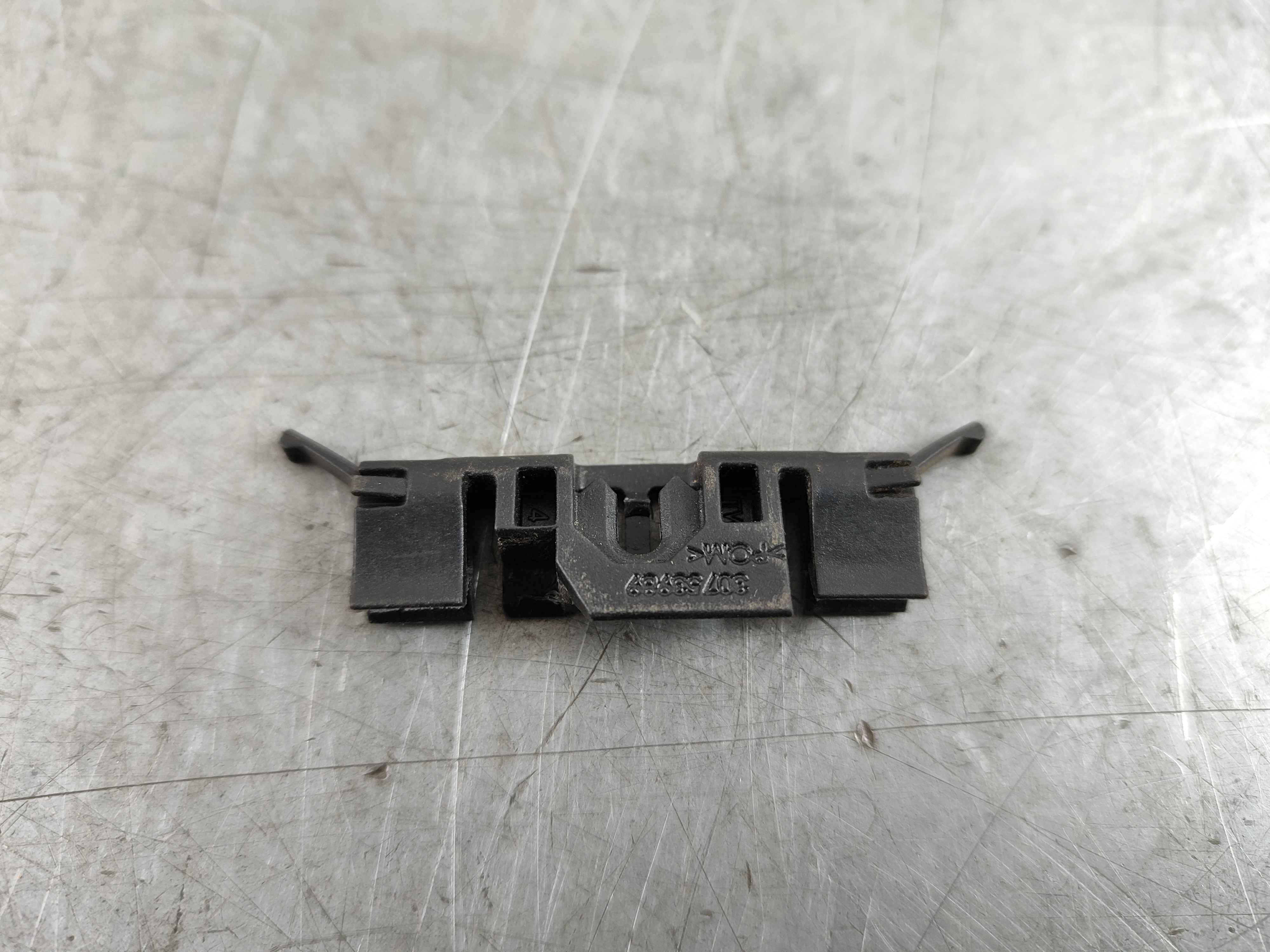 Clip (S60 (11-18)|V60 (-18))