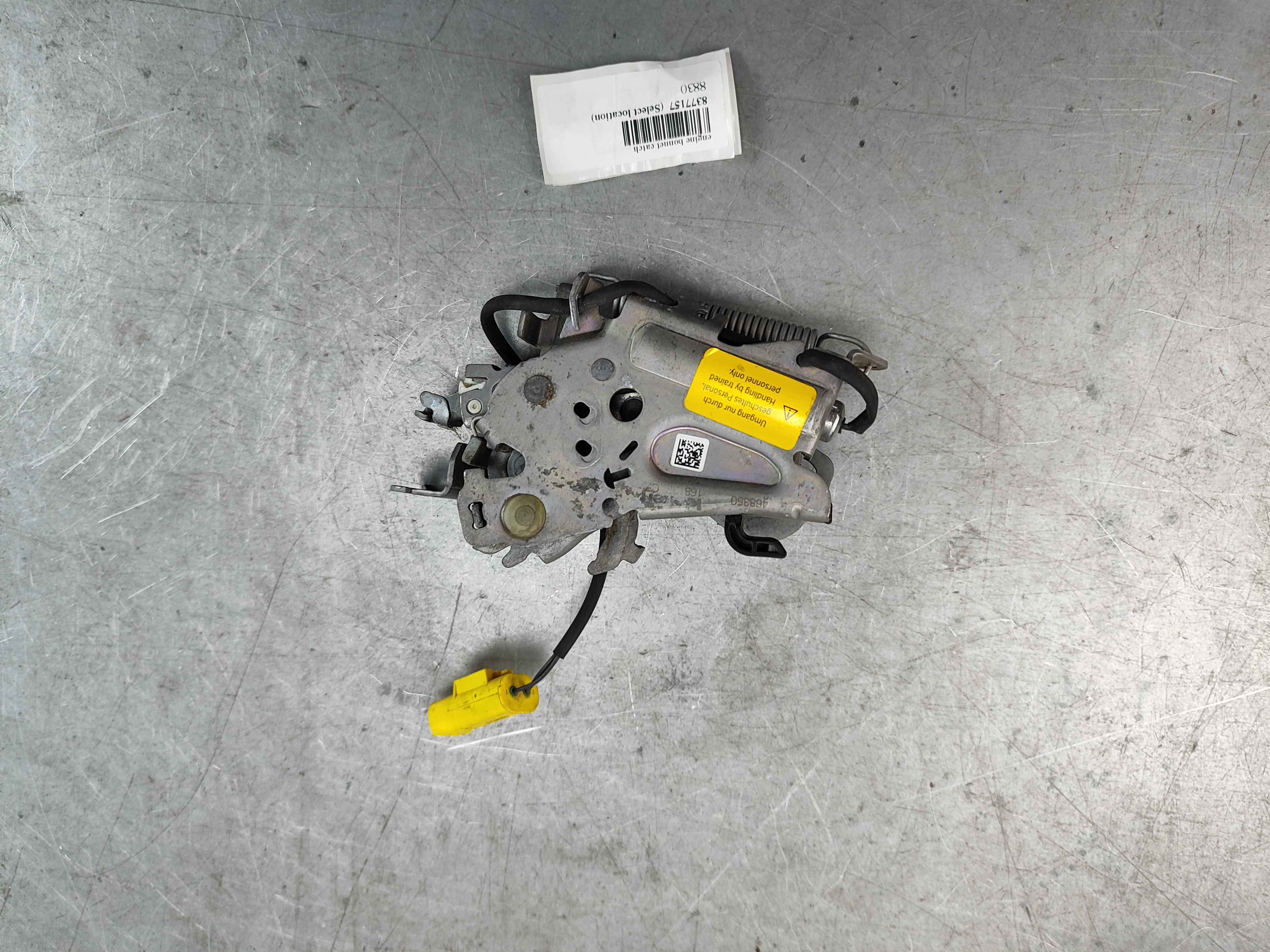 engine bonnet catch