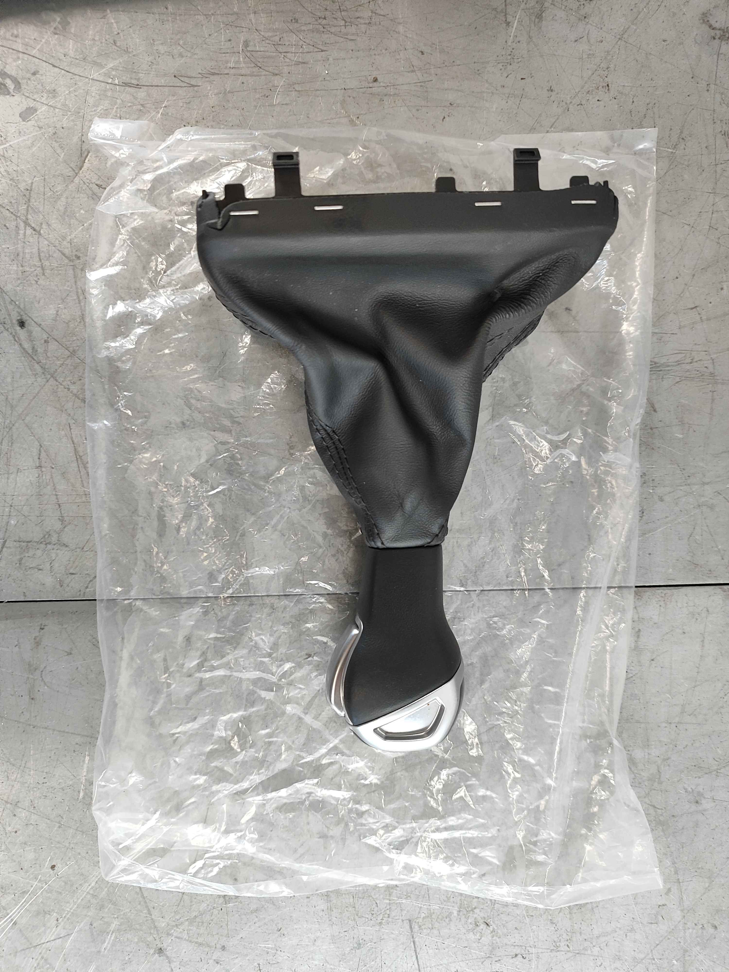 VAG group 81b713139c