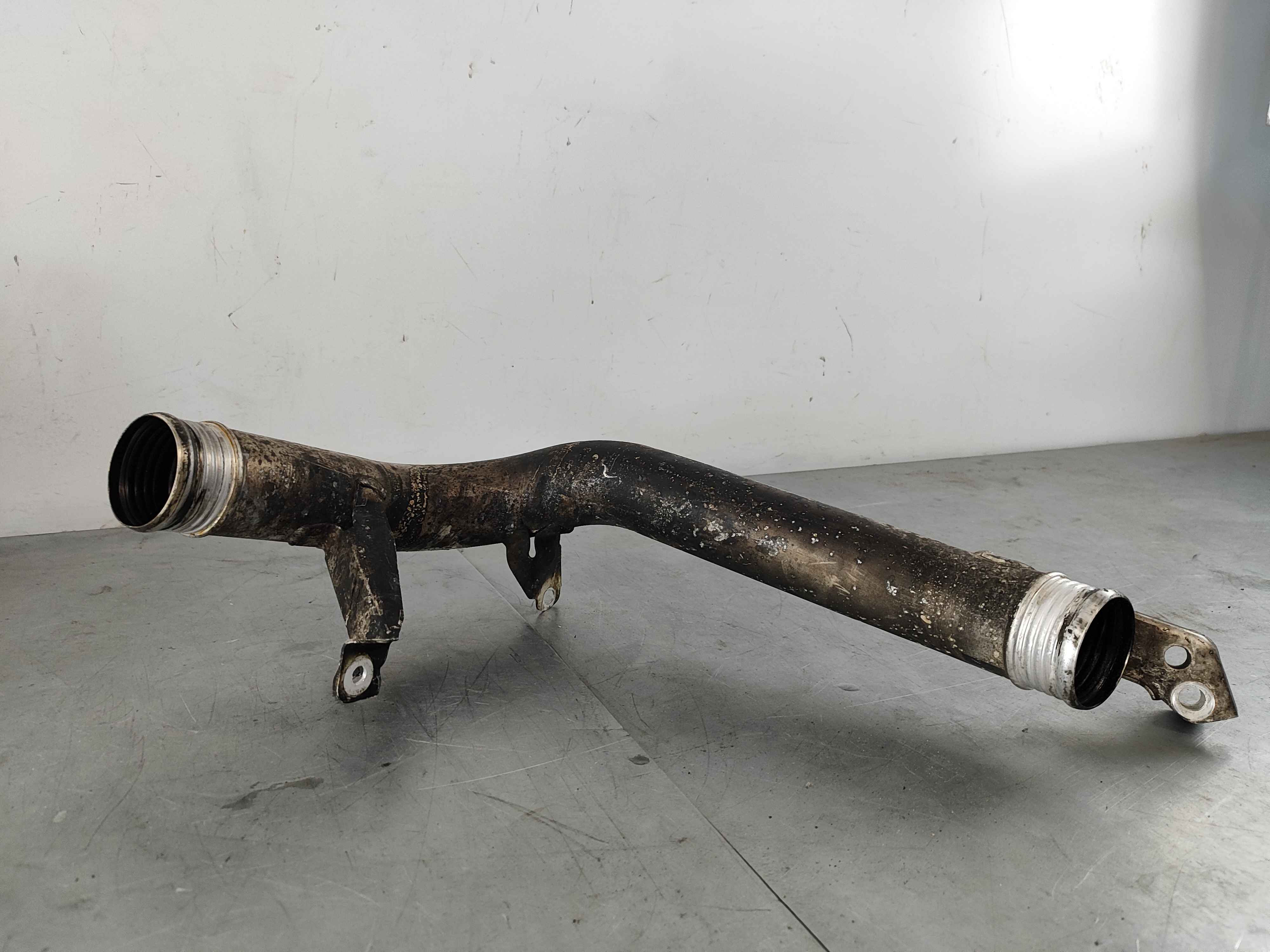 Charge air pipe