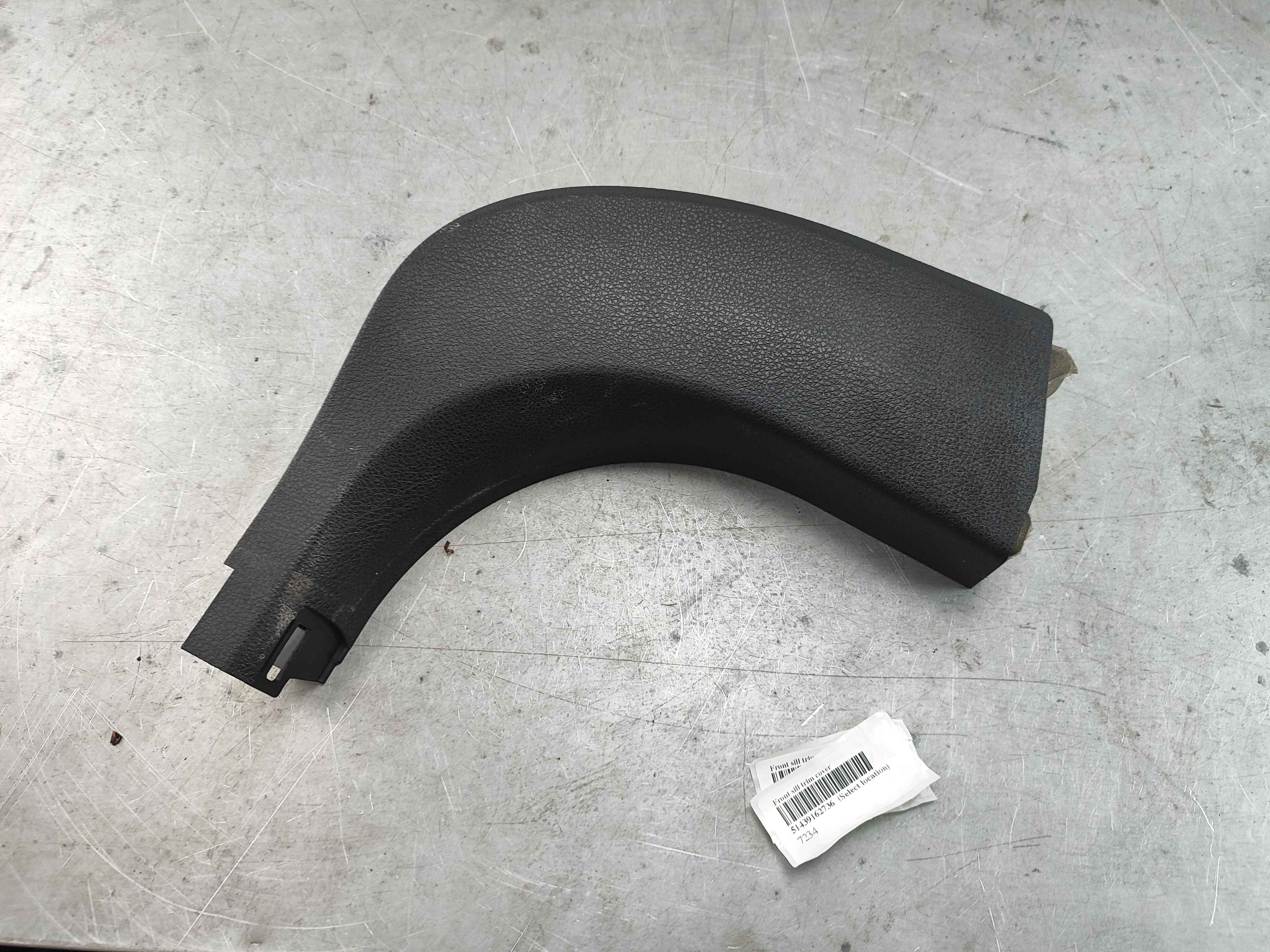 Front sill trim cover