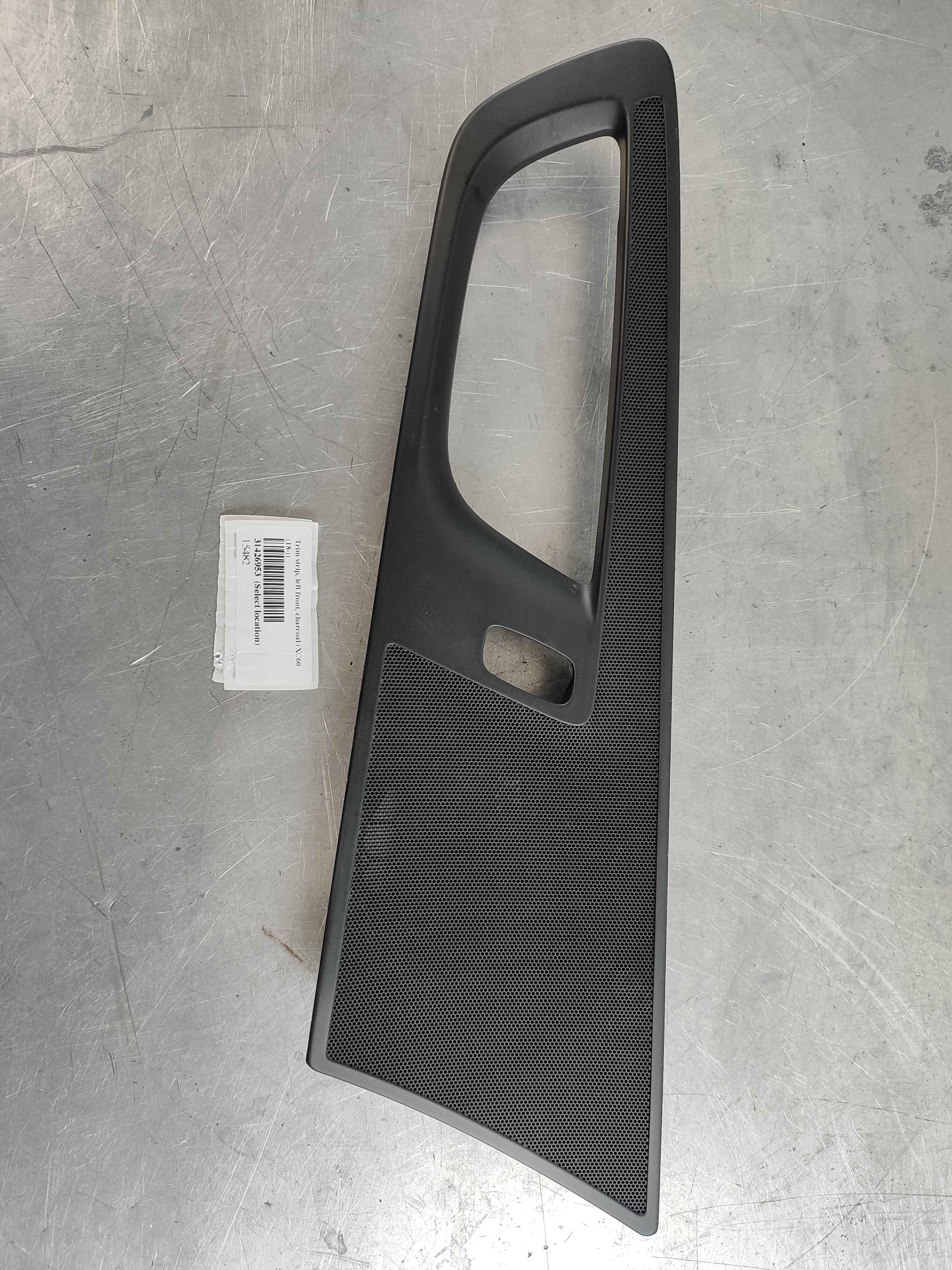 Trim strip, left front, charcoal (XC60 (18-))