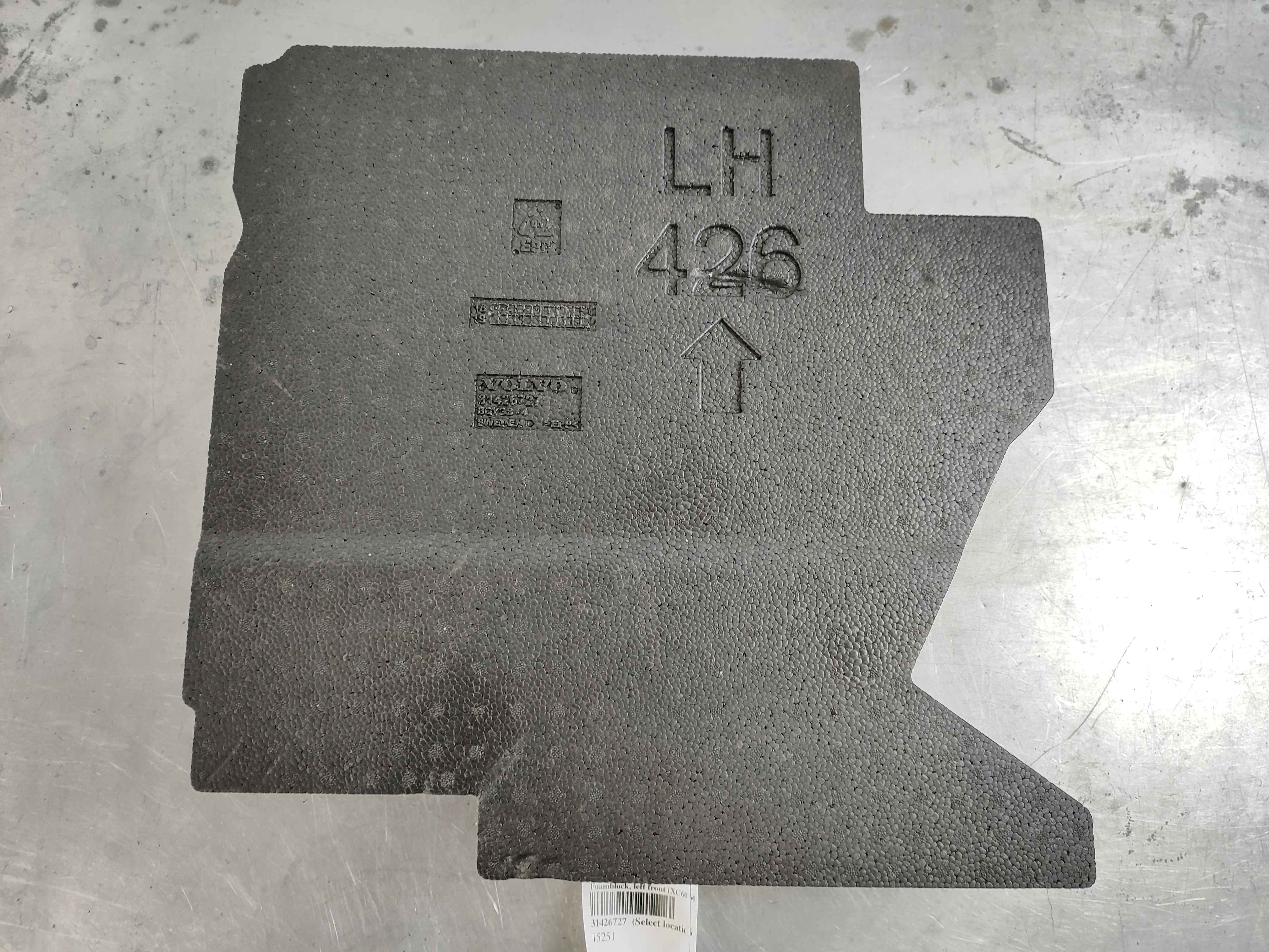 Foamblock, left front (XC60 (18-))
