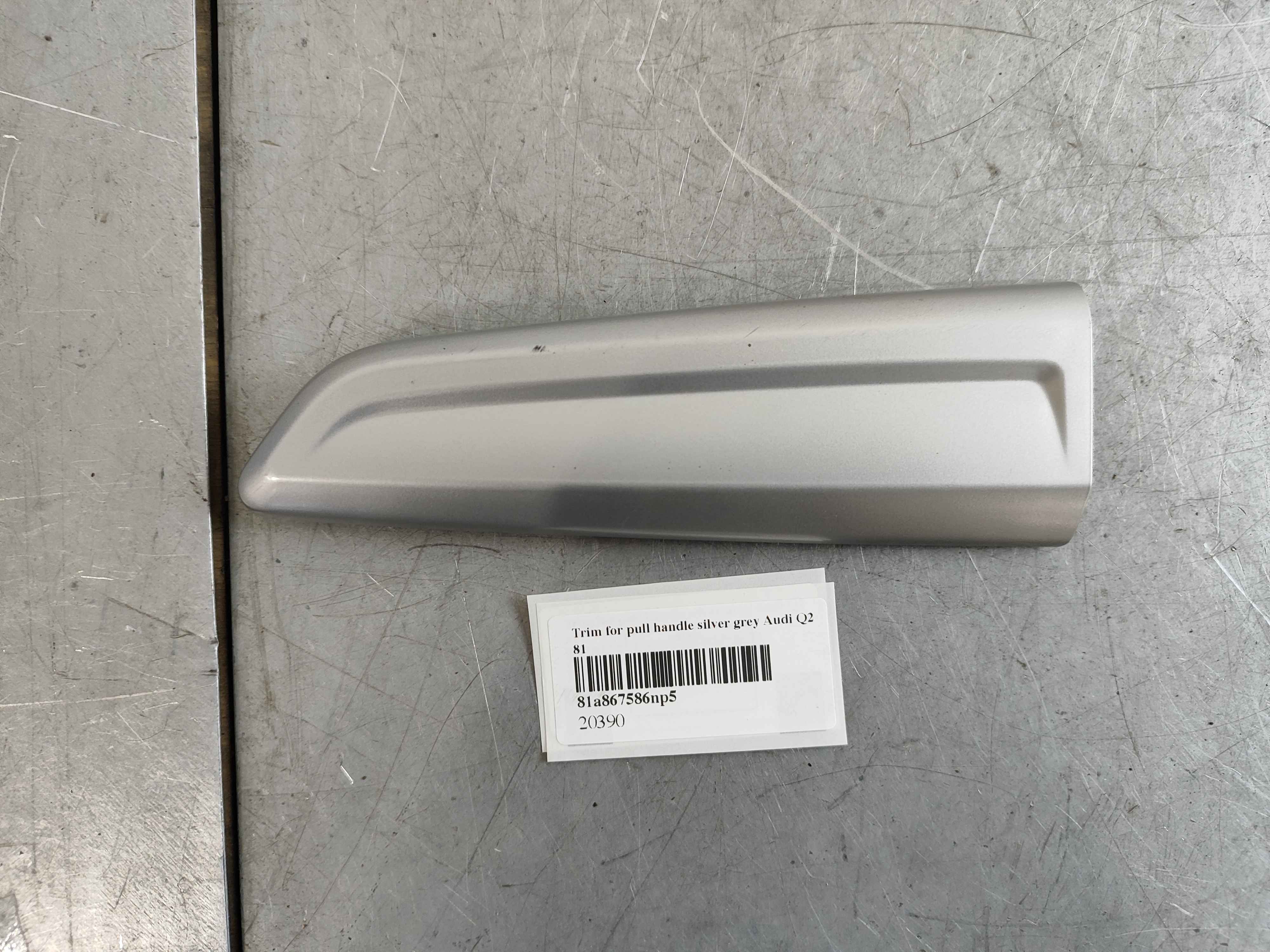 Trim for pull handle silver grey Audi Q2 81