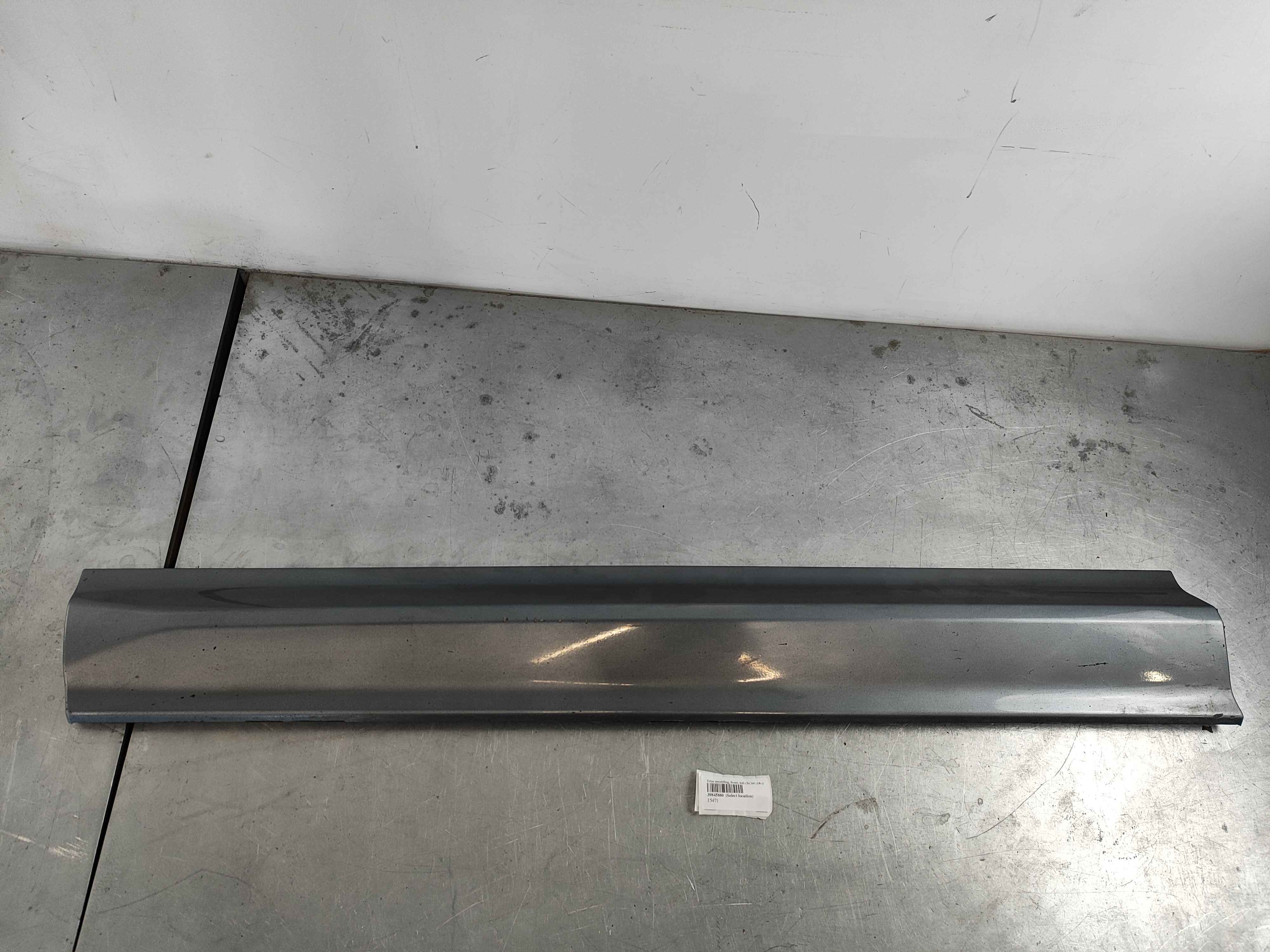 Trim moulding, front, left (XC60 (18-))