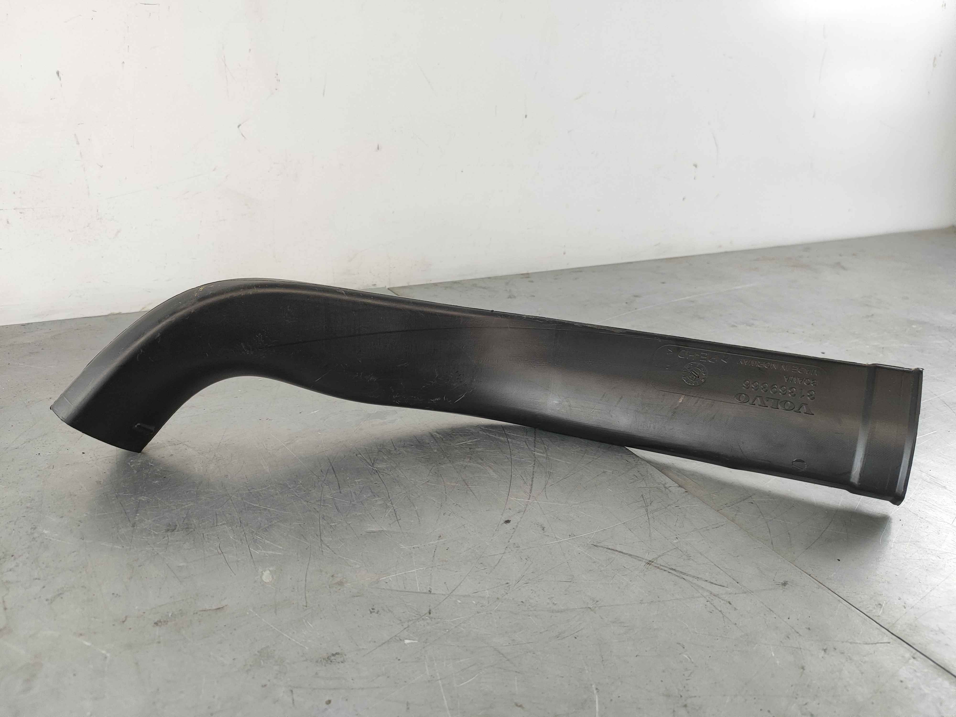 Air duct, left rear (XC90 (16-)|XC60 (18-))
