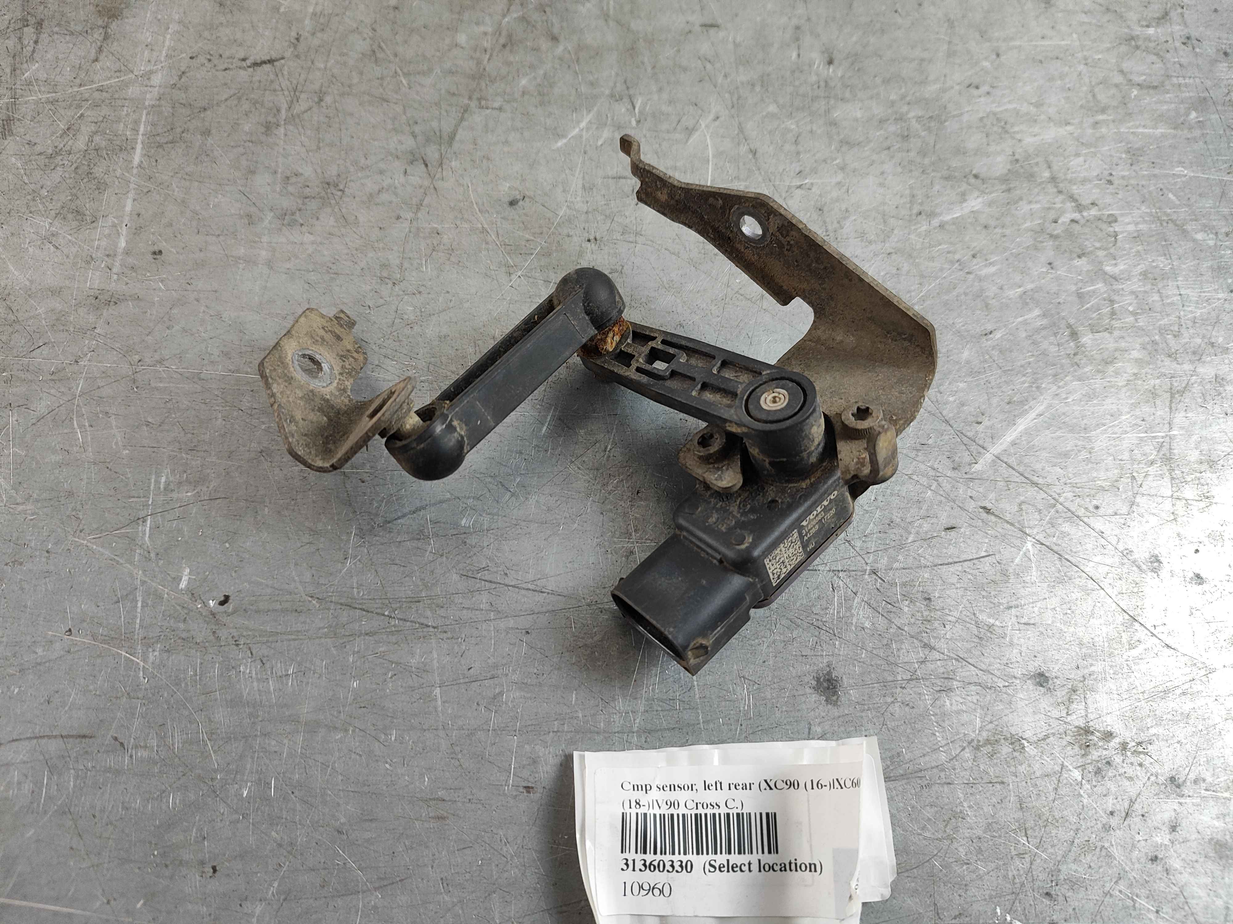 Cmp sensor, left rear (XC90 (16-)|XC60 (18-)|V90 Cross C.)