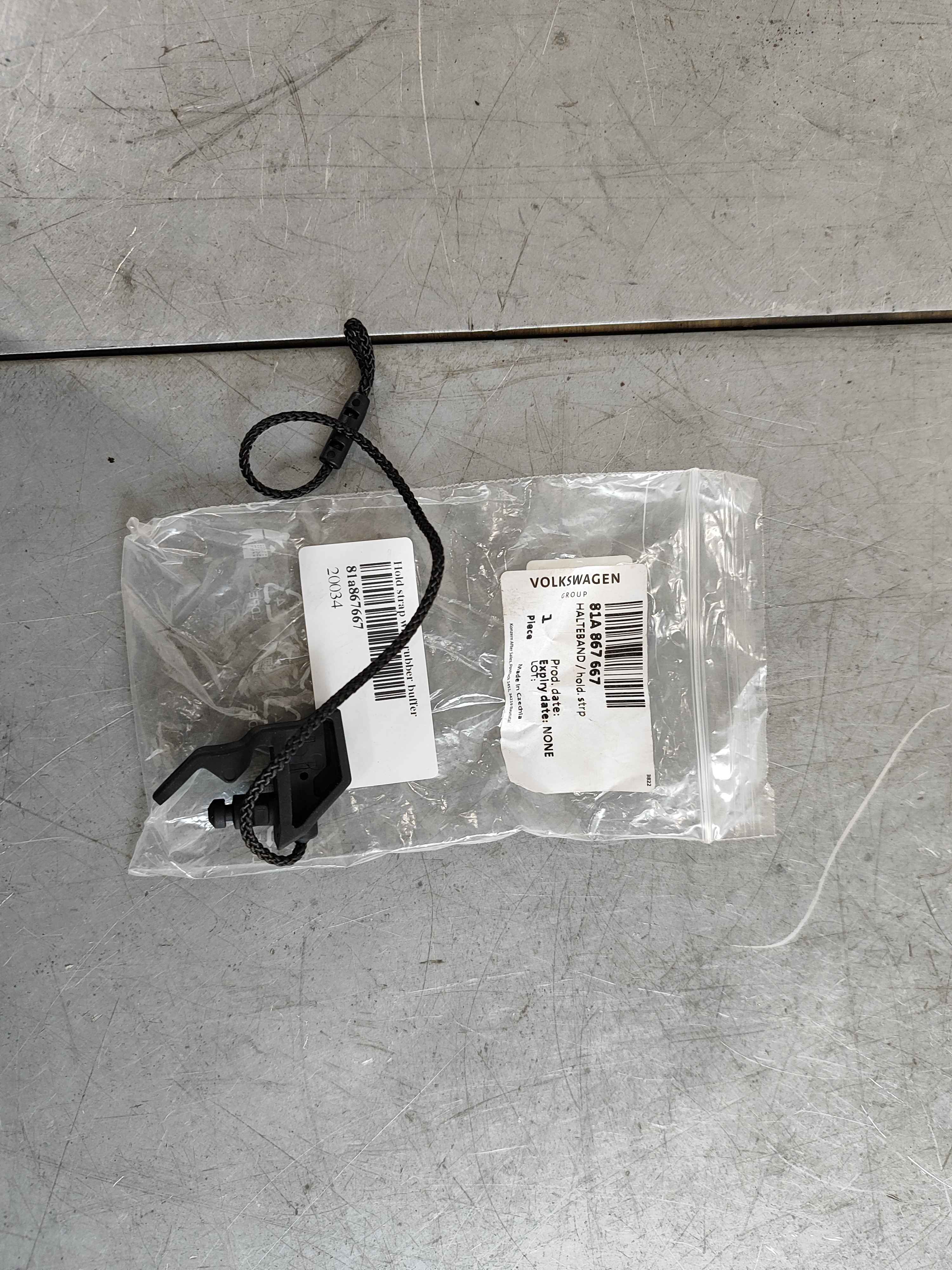 Hold strap with rubber buffer