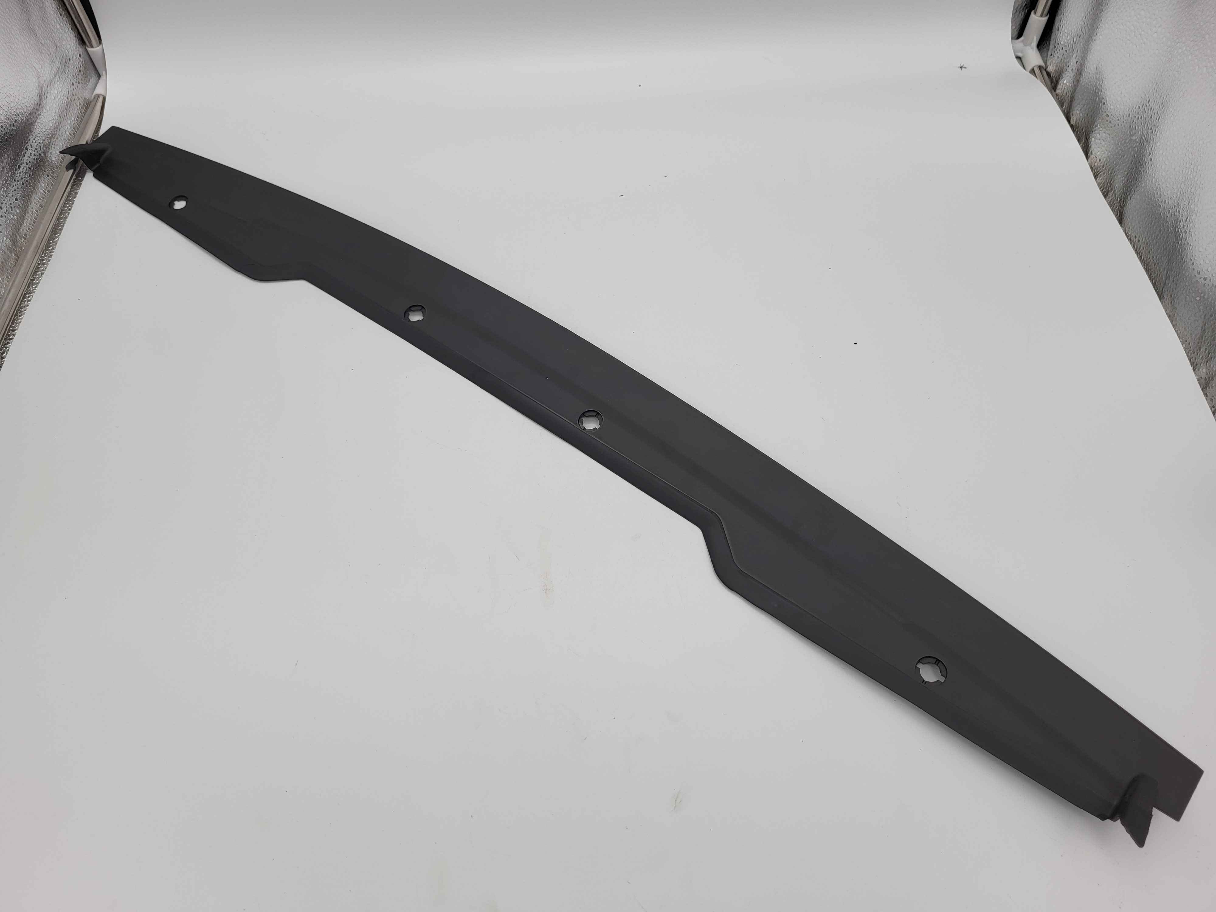Trim cover Black