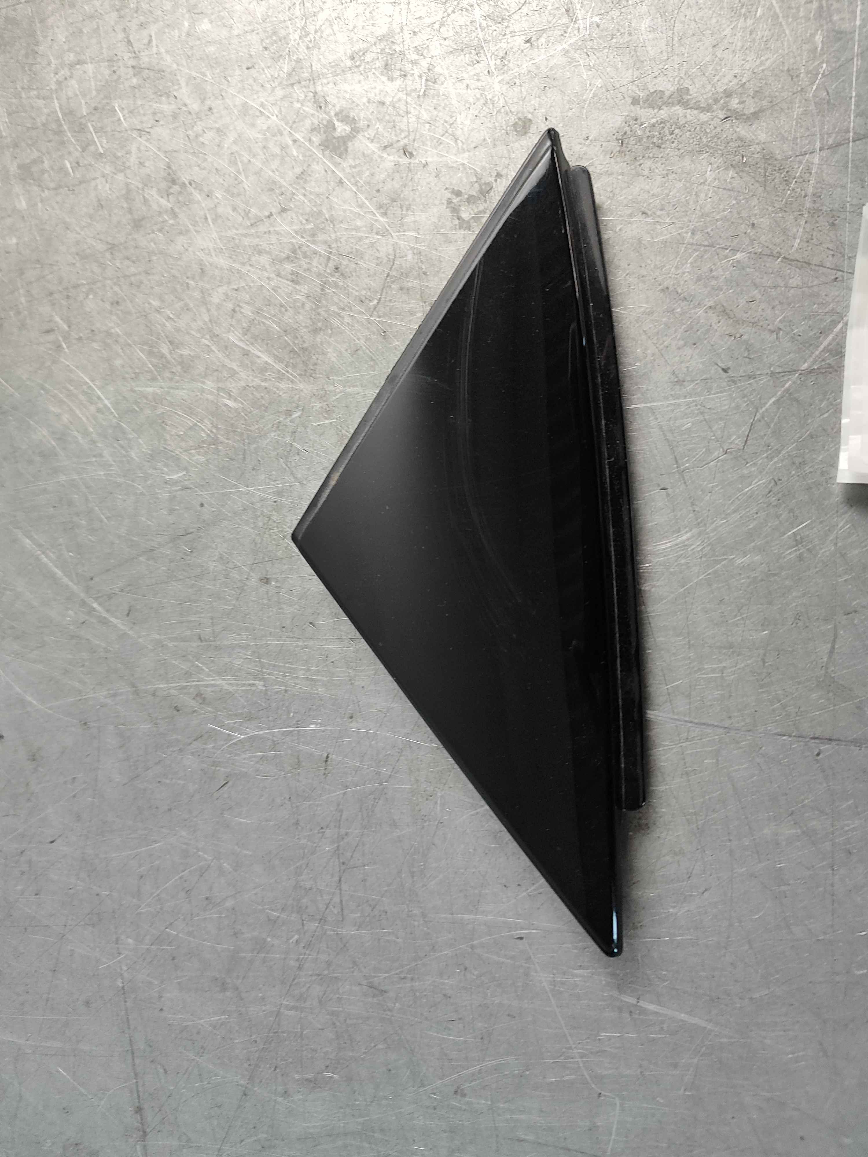 Panel, front, left (C40)