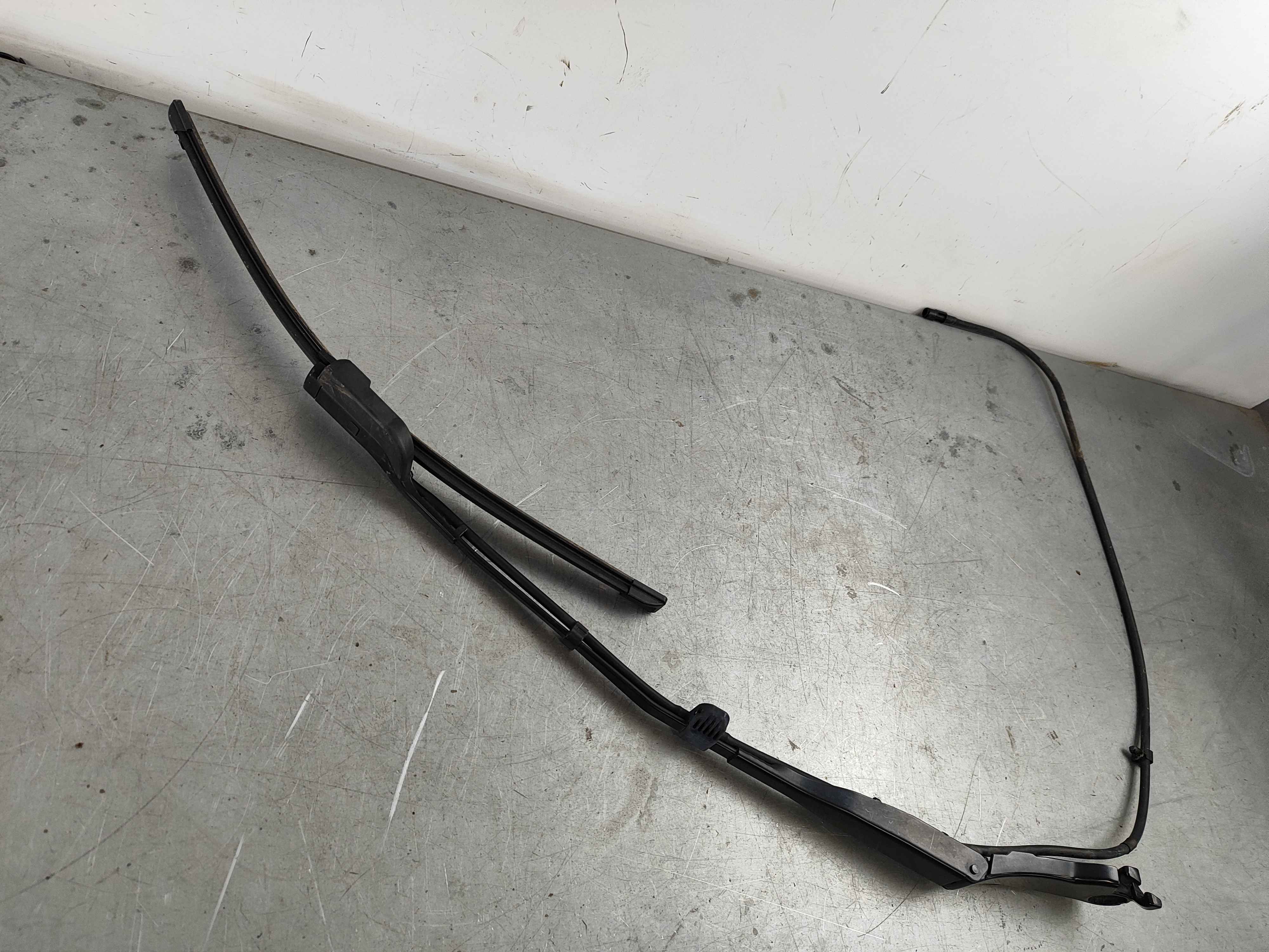 Wiper arm, right, without, washer nozzle (XC40|C40)