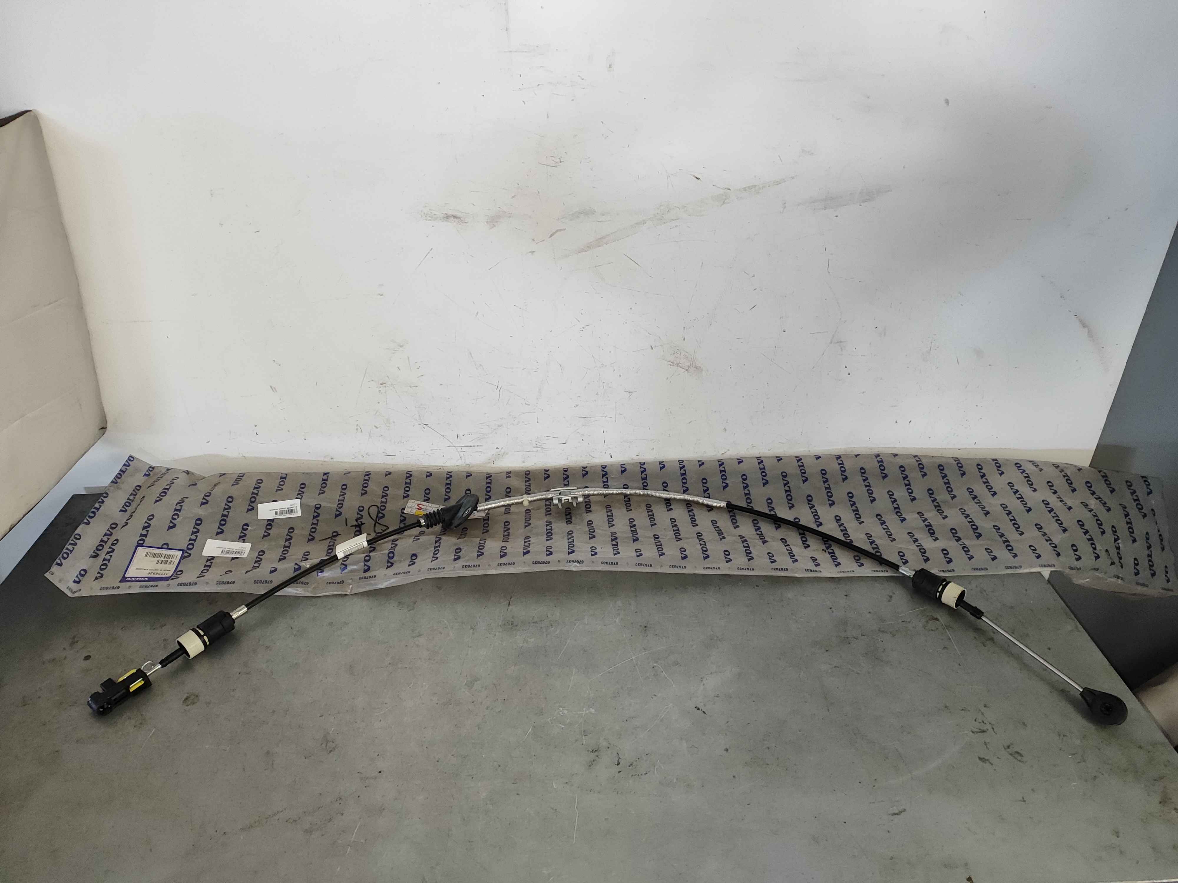 Gear shift cable (S80 (07-))