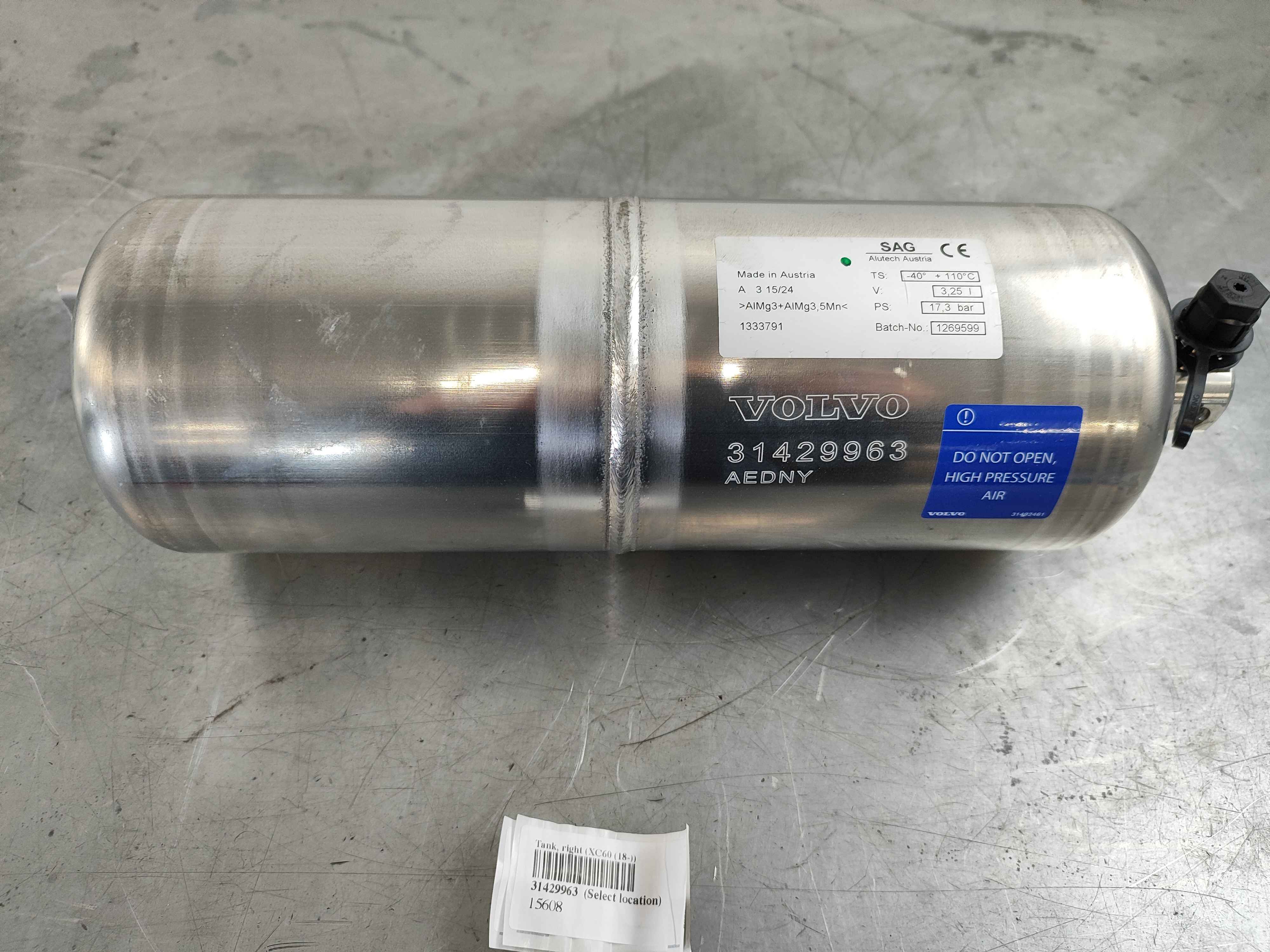 Tank, right (XC60 (18-))