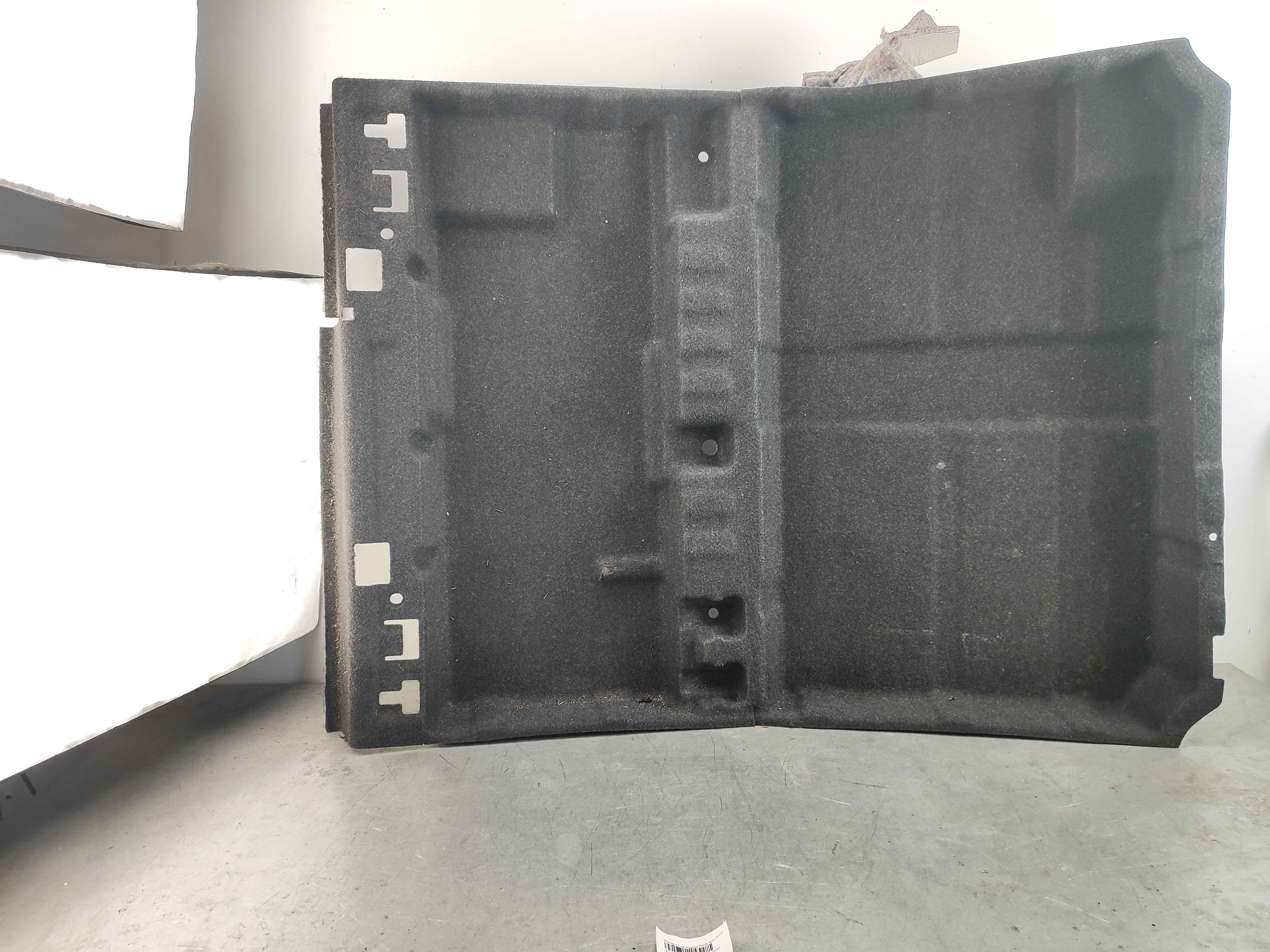 Storage troug luggage trunk floor BMW