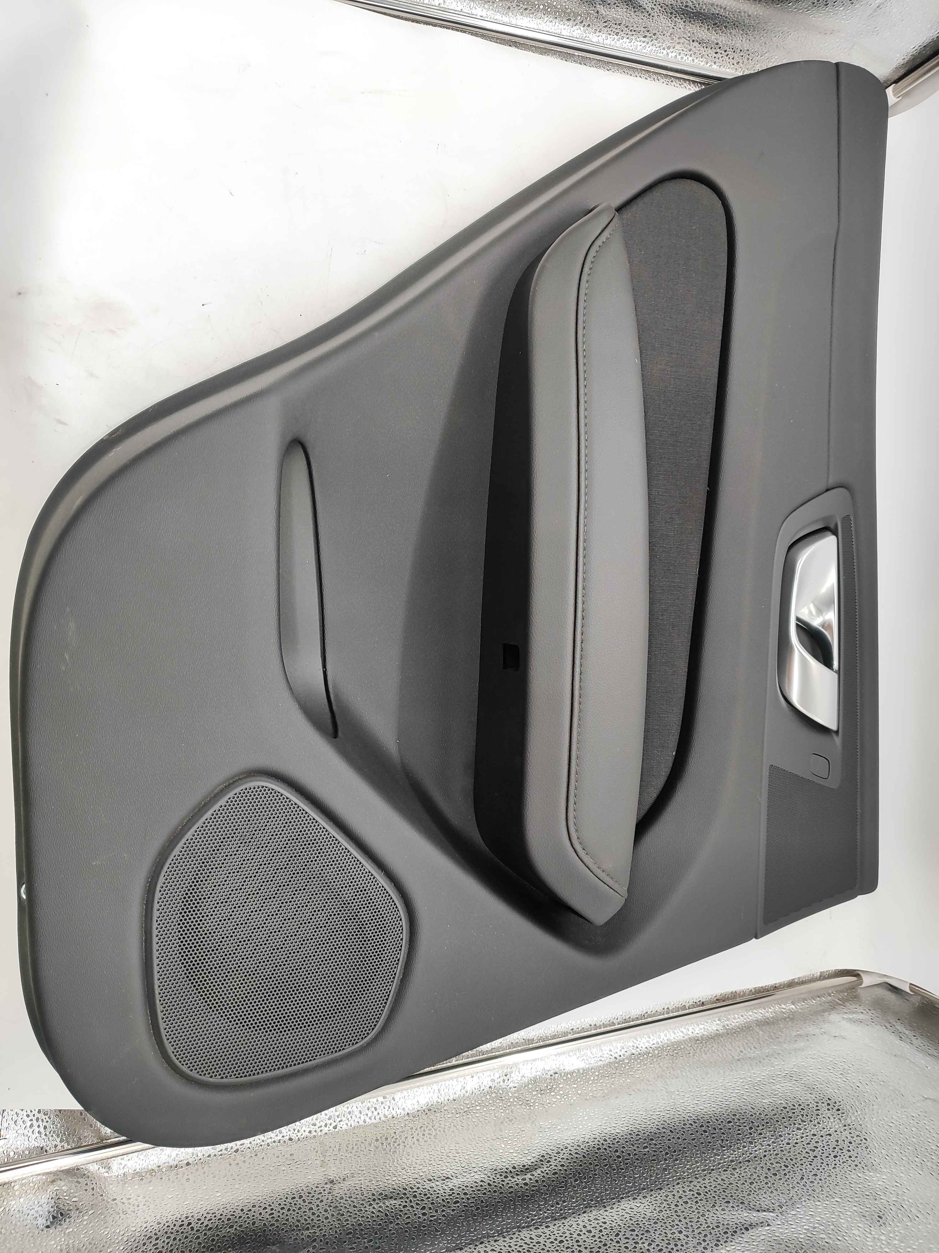 Door panel, left (XC60 (18-))