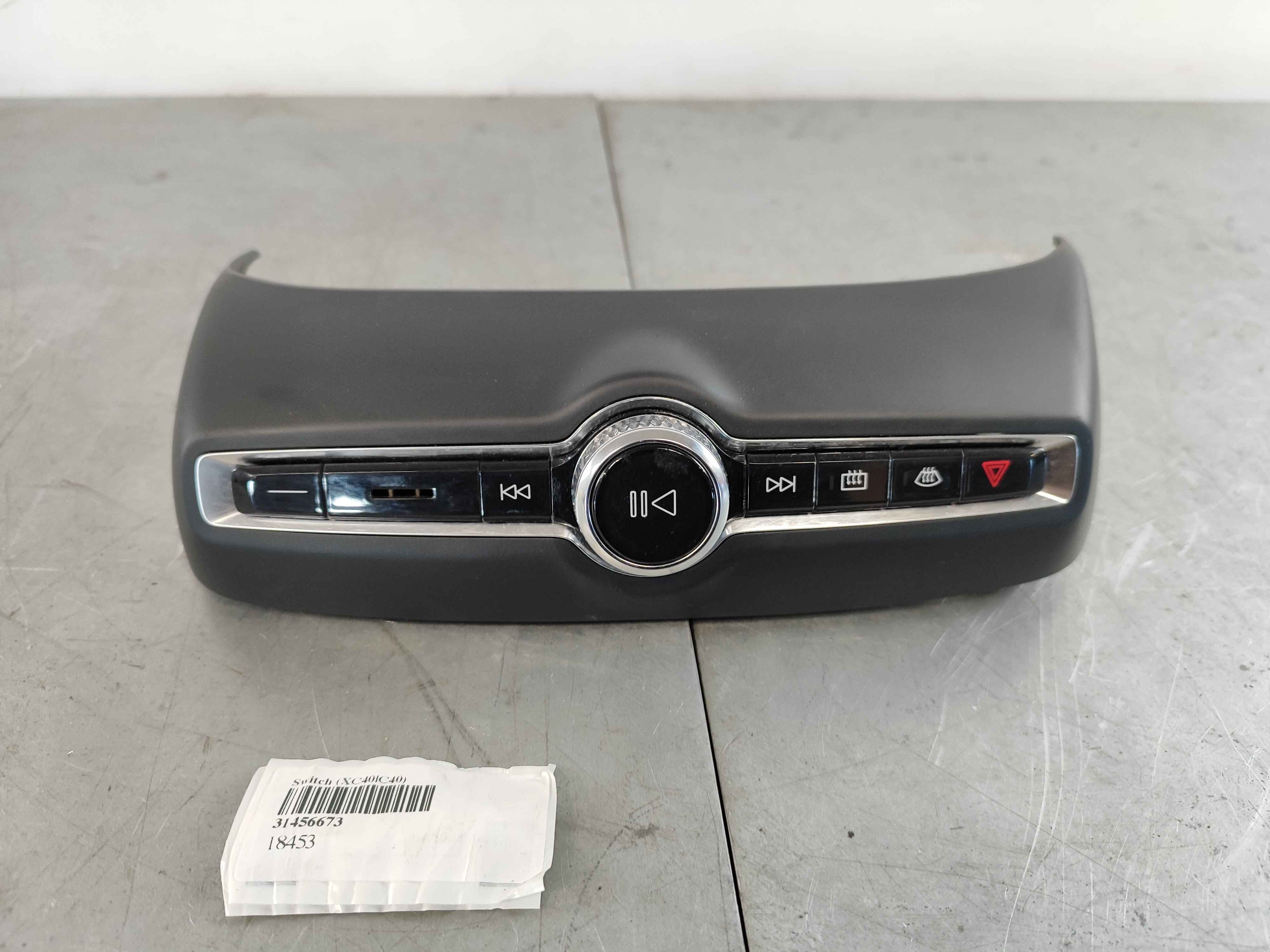 Switch (XC40|C40)