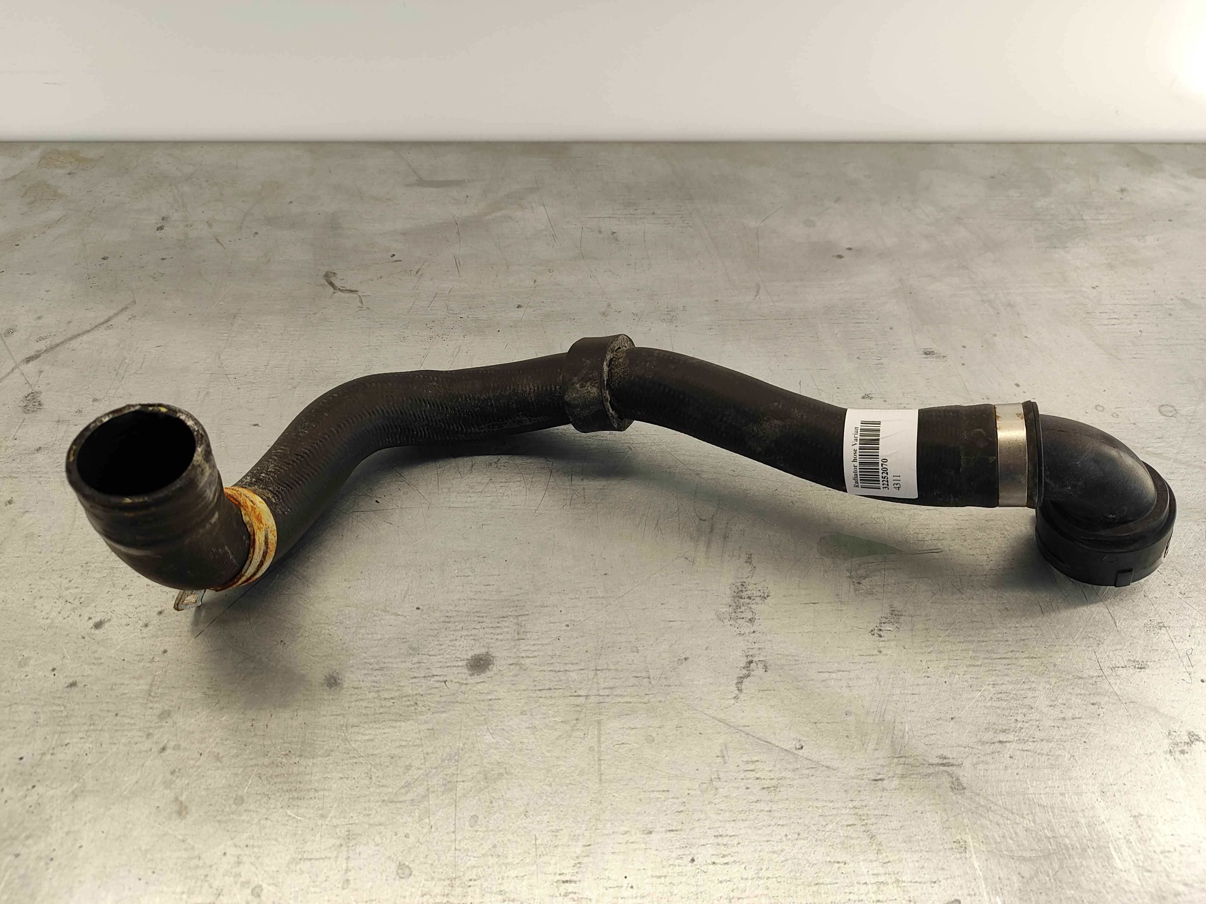 Radiator hose Variant code: CC02 FC 21; CH 191227- FC 36; 191373-